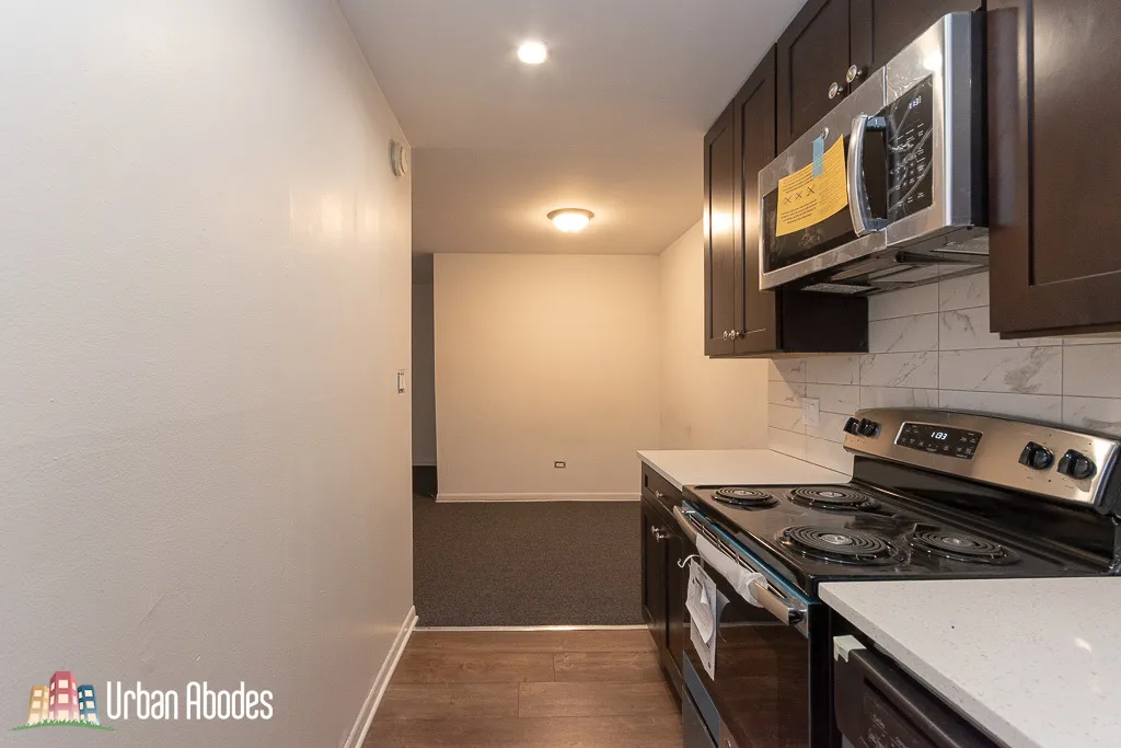 520 W ALDINE AVE 60657-unit#306-Chicago-IL