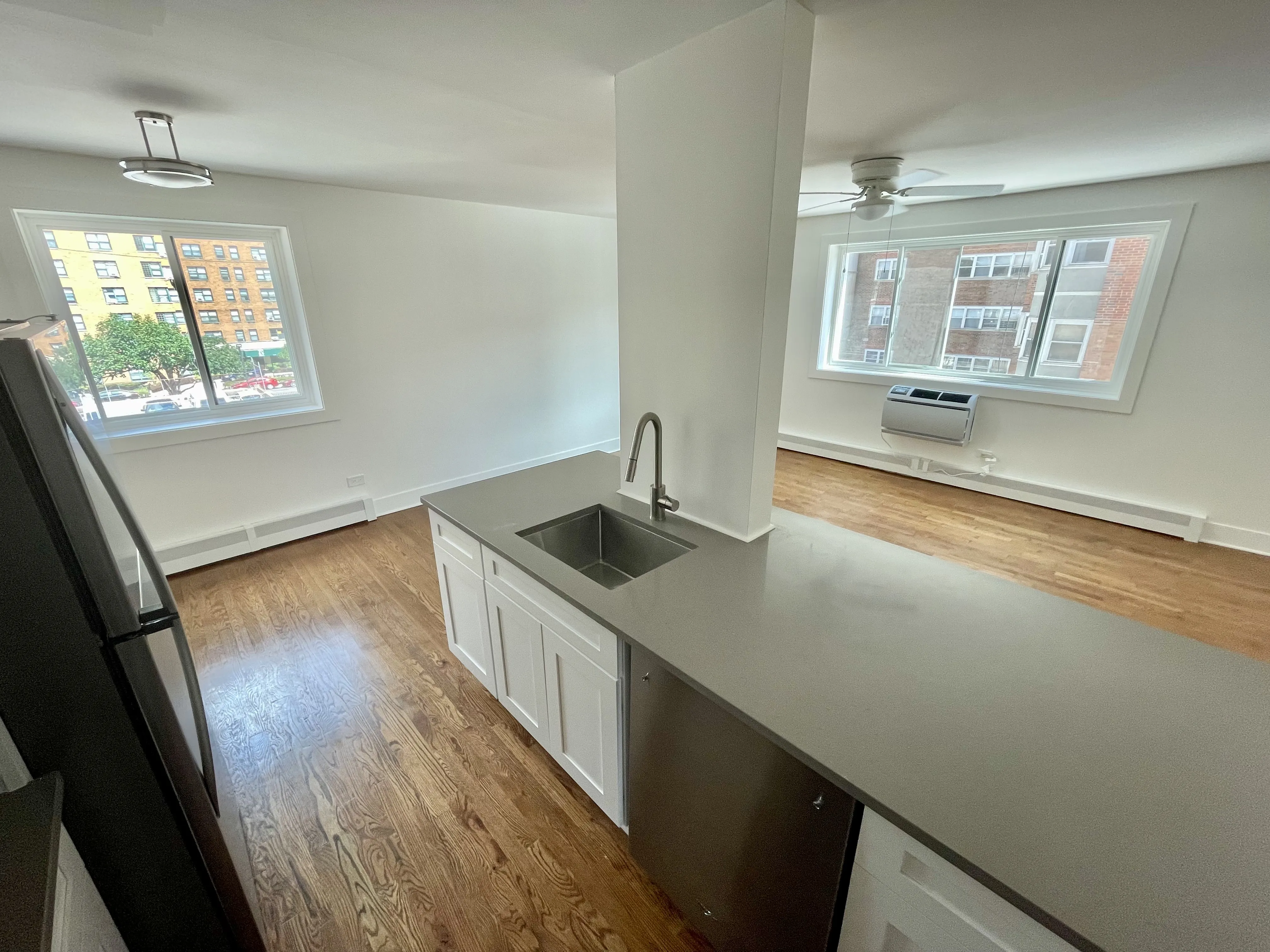 850 W MARGATE TER 60640-unit#406-Chicago-IL