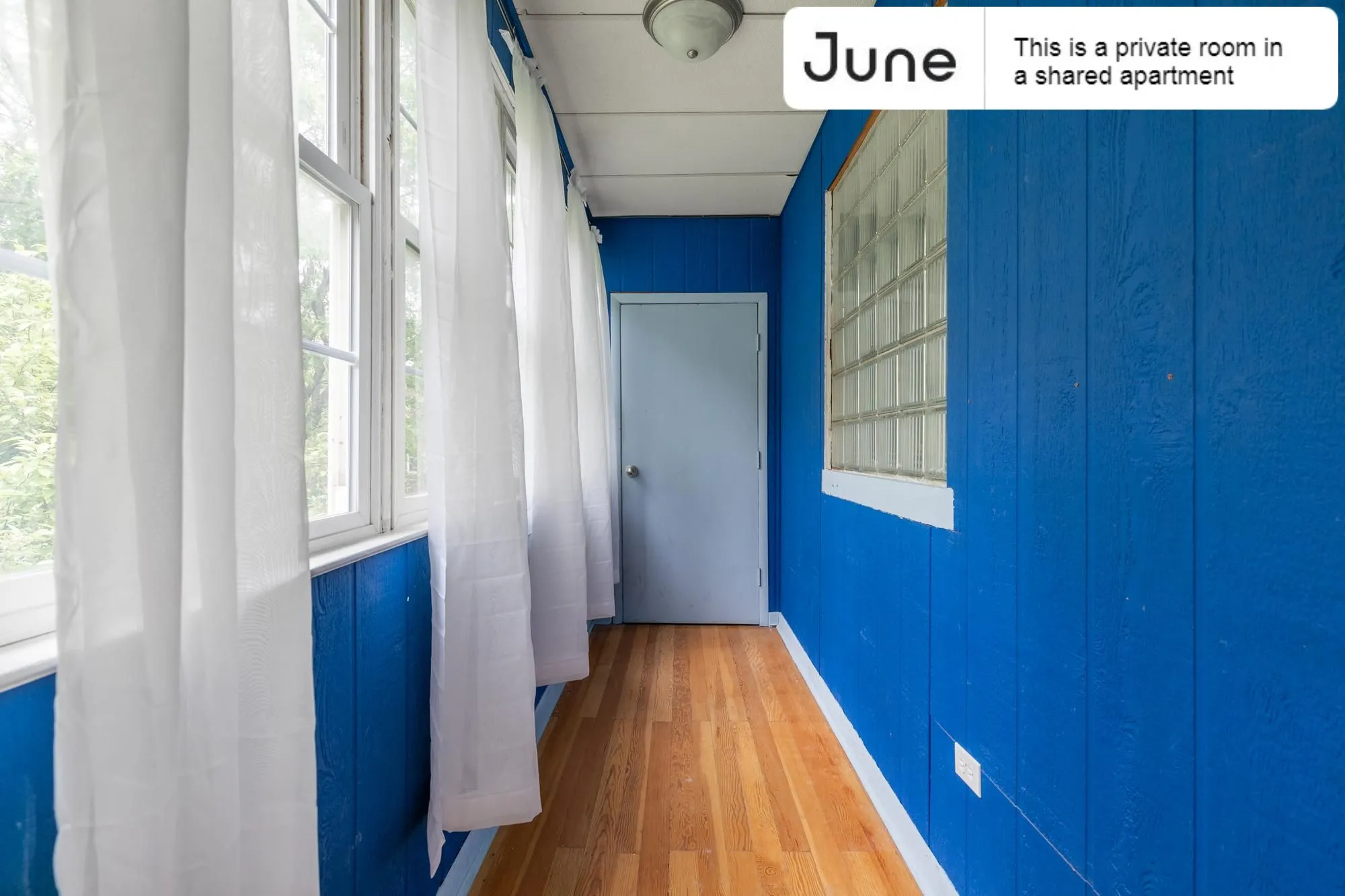 1052 N MWAUKEE AVE 60642-Room For Rent-unit#2-Chicago-IL