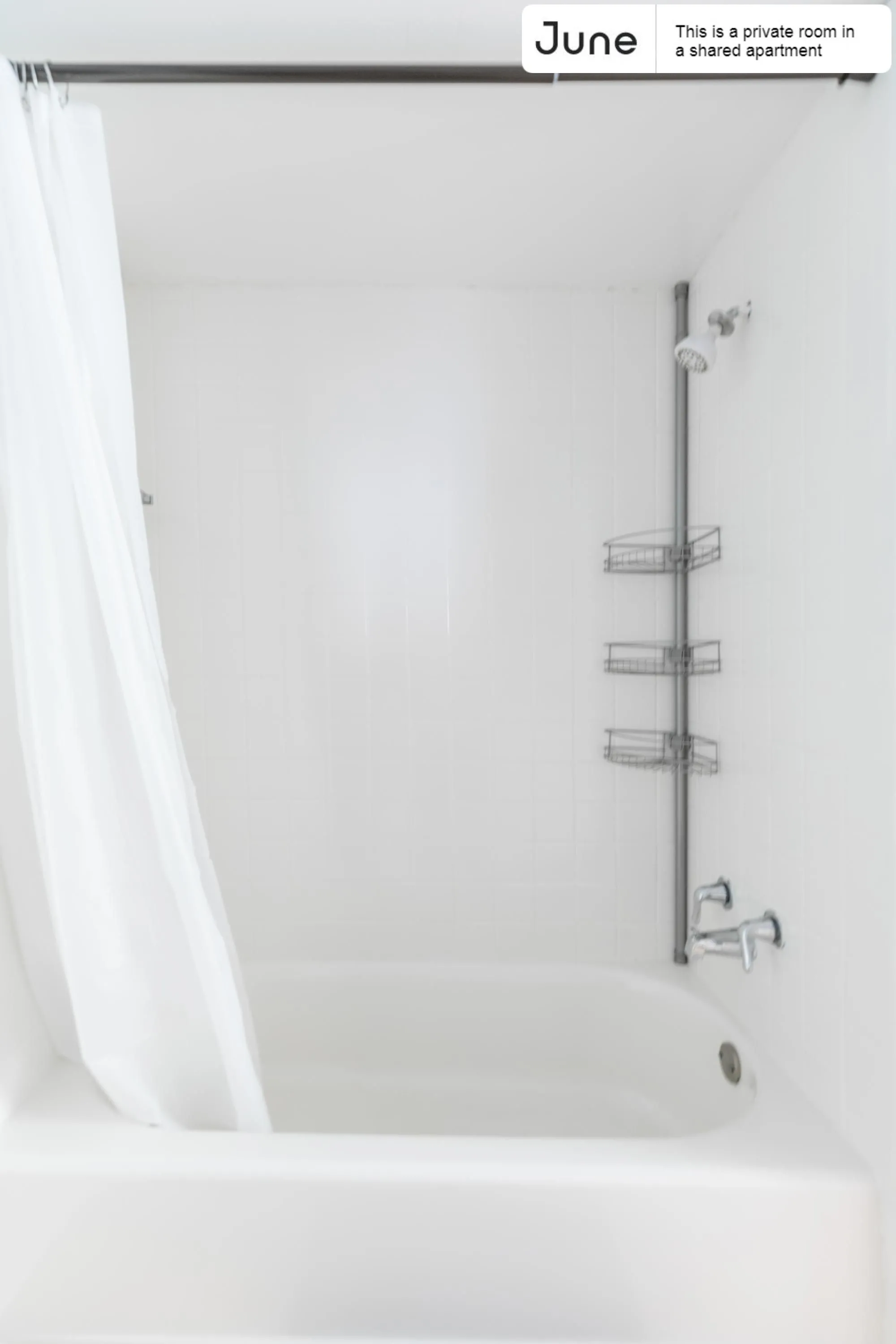 1052 N MWAUKEE AVE 60642-Room For Rent-unit#2-Chicago-IL