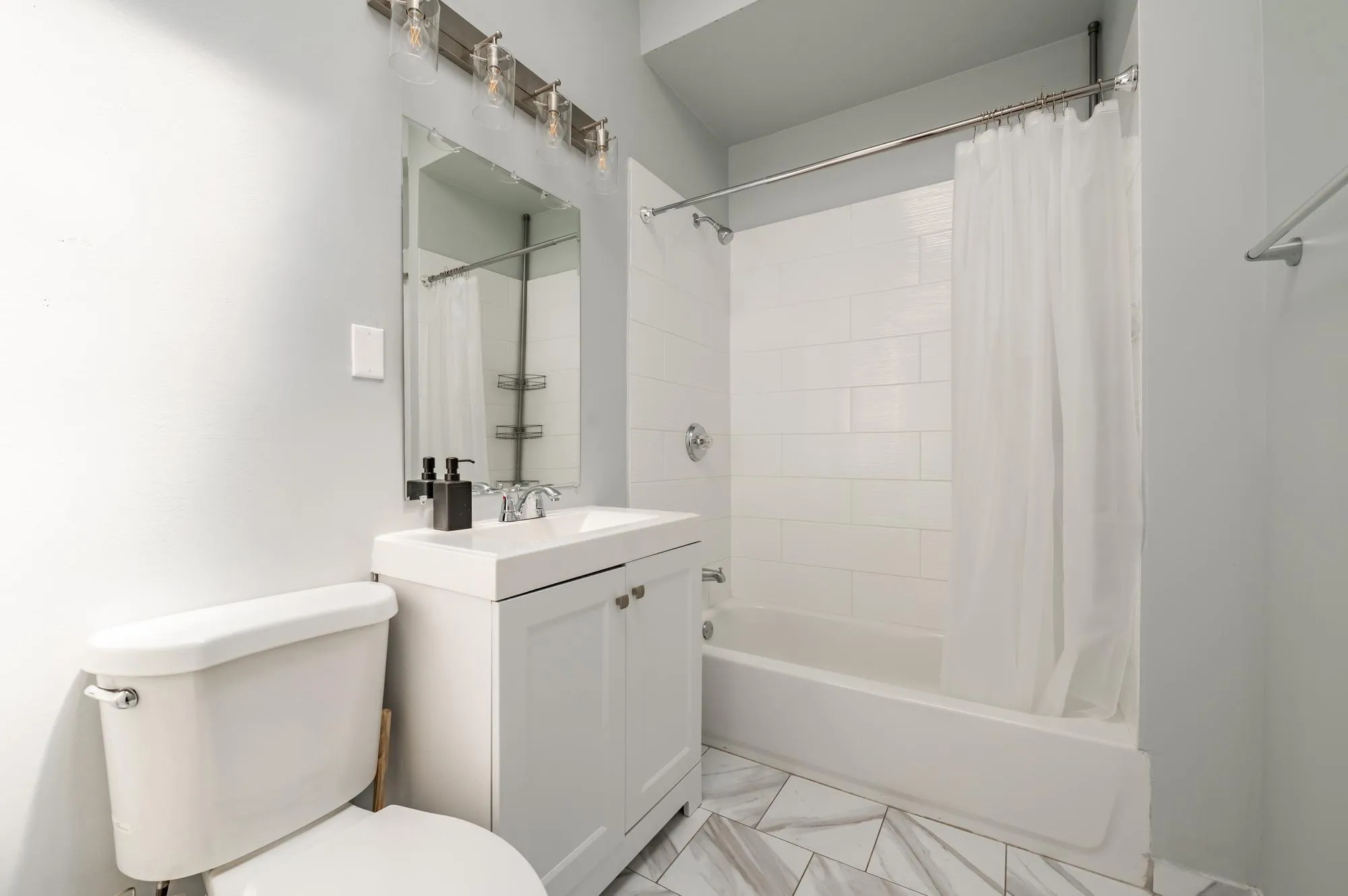 2139 W CHICAGO AVE 60622-unit#003-Chicago-IL