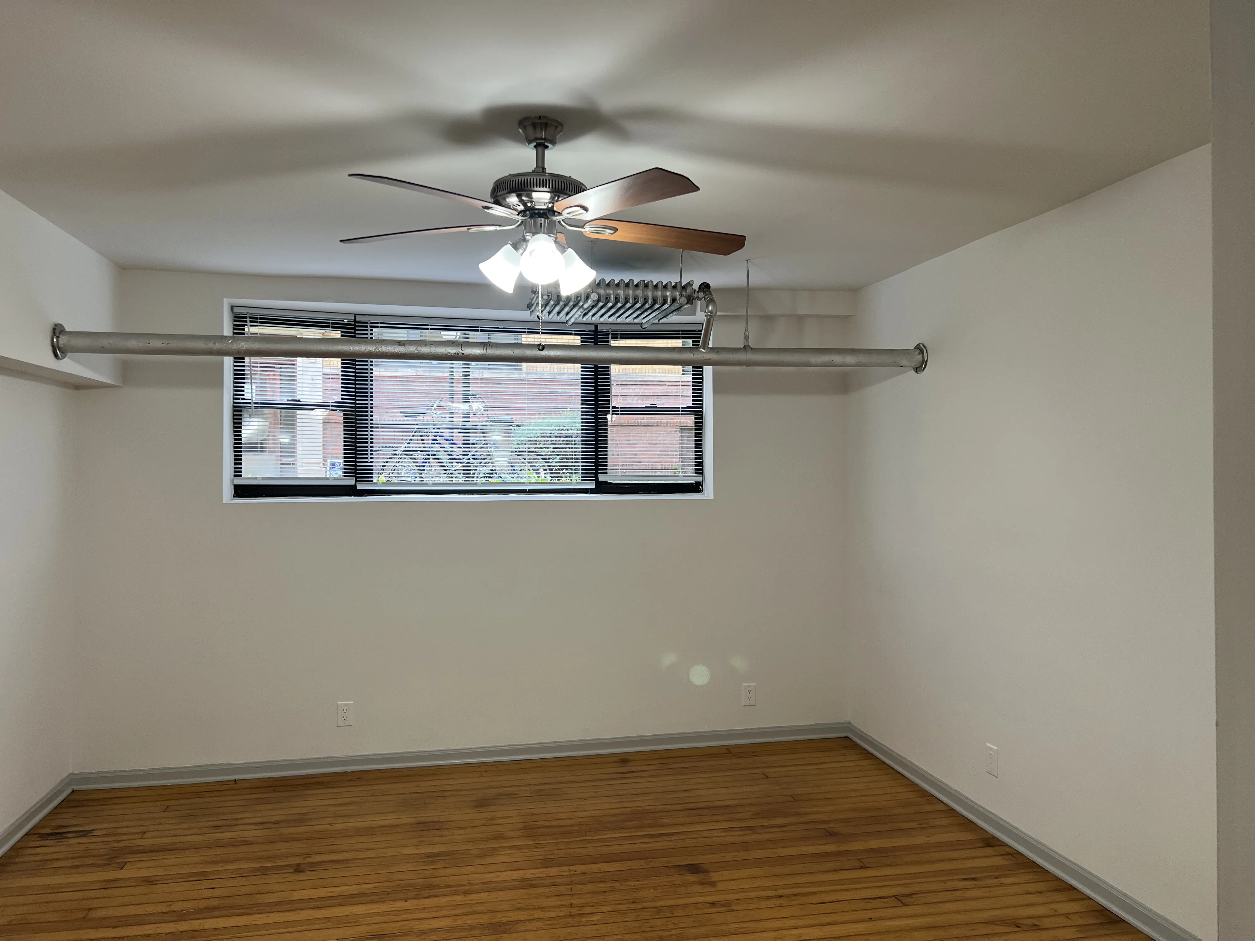 5042 N GLENWOOD AVE 60640-Glenwood Apartments-unit#GRDN-Chicago-IL