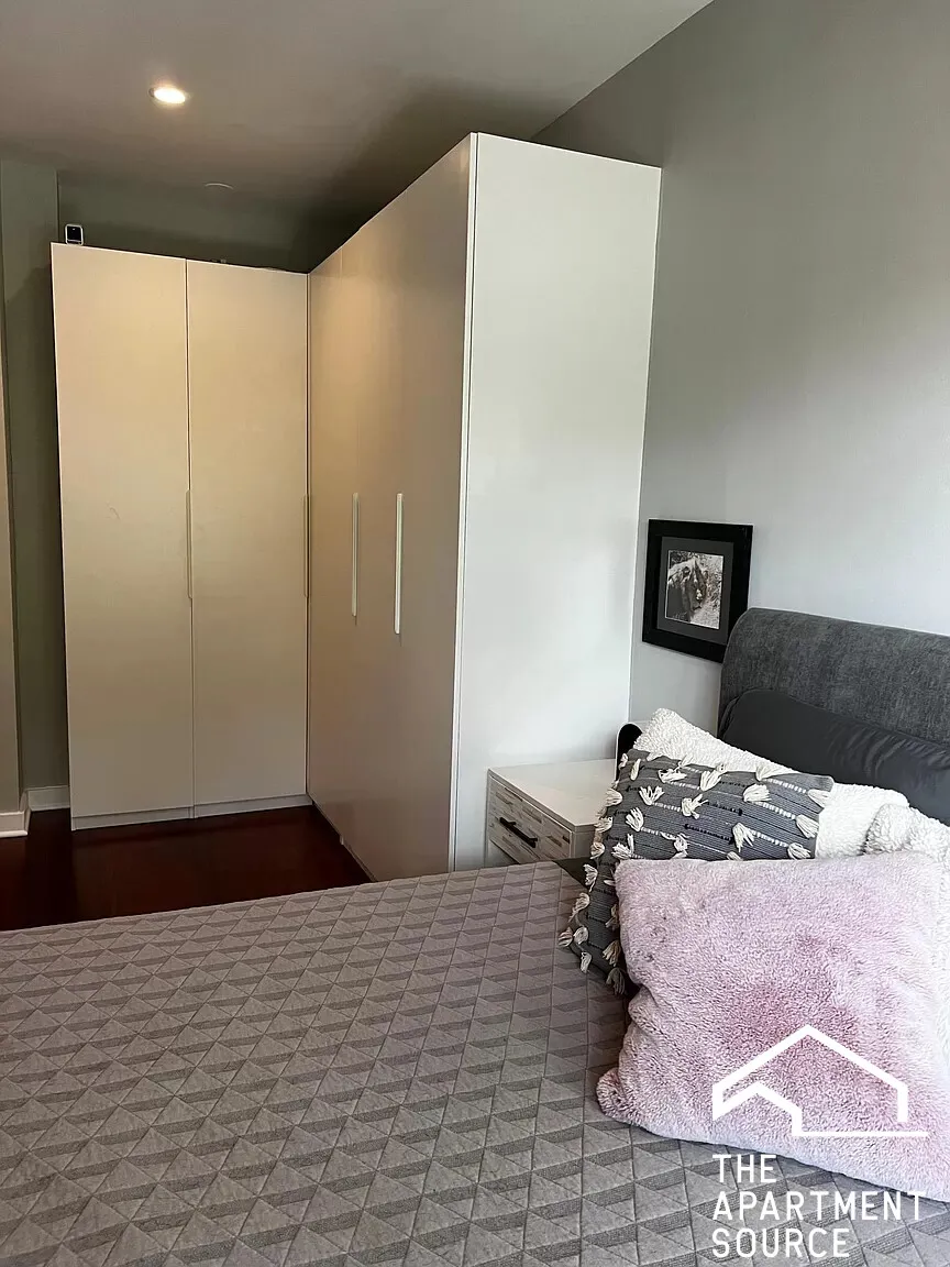 2207 N WESTERN AVE 60647-unit#2D-Chicago-IL