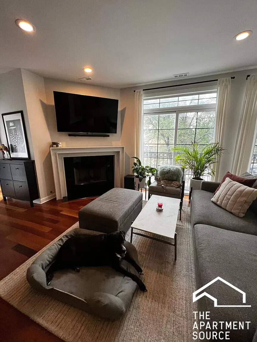 2207 N WESTERN AVE 60647-unit#2D-Chicago-IL