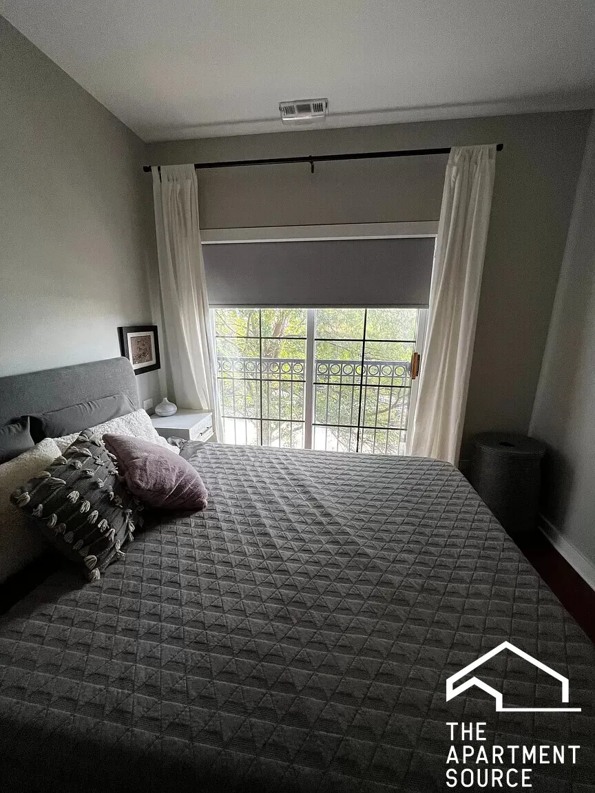 2207 N WESTERN AVE 60647-unit#2D-Chicago-IL