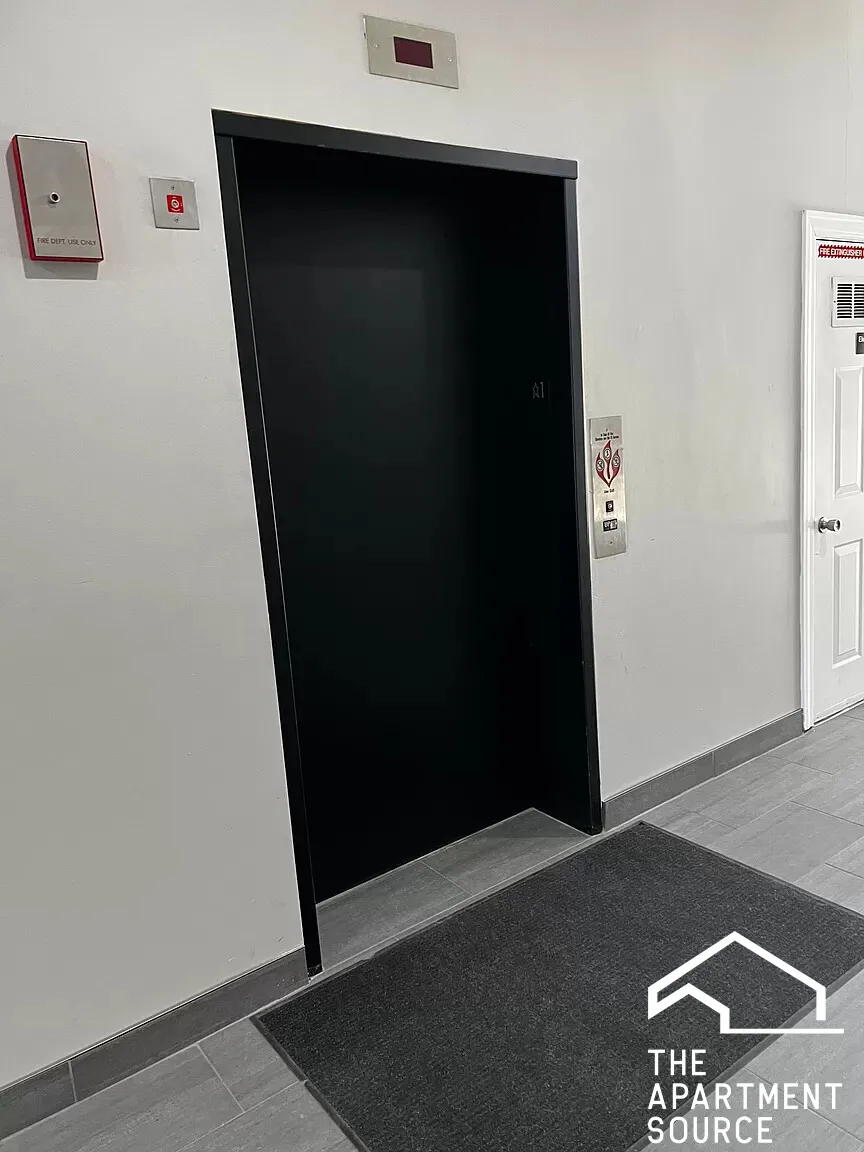 2207 N WESTERN AVE 60647-unit#2D-Chicago-IL