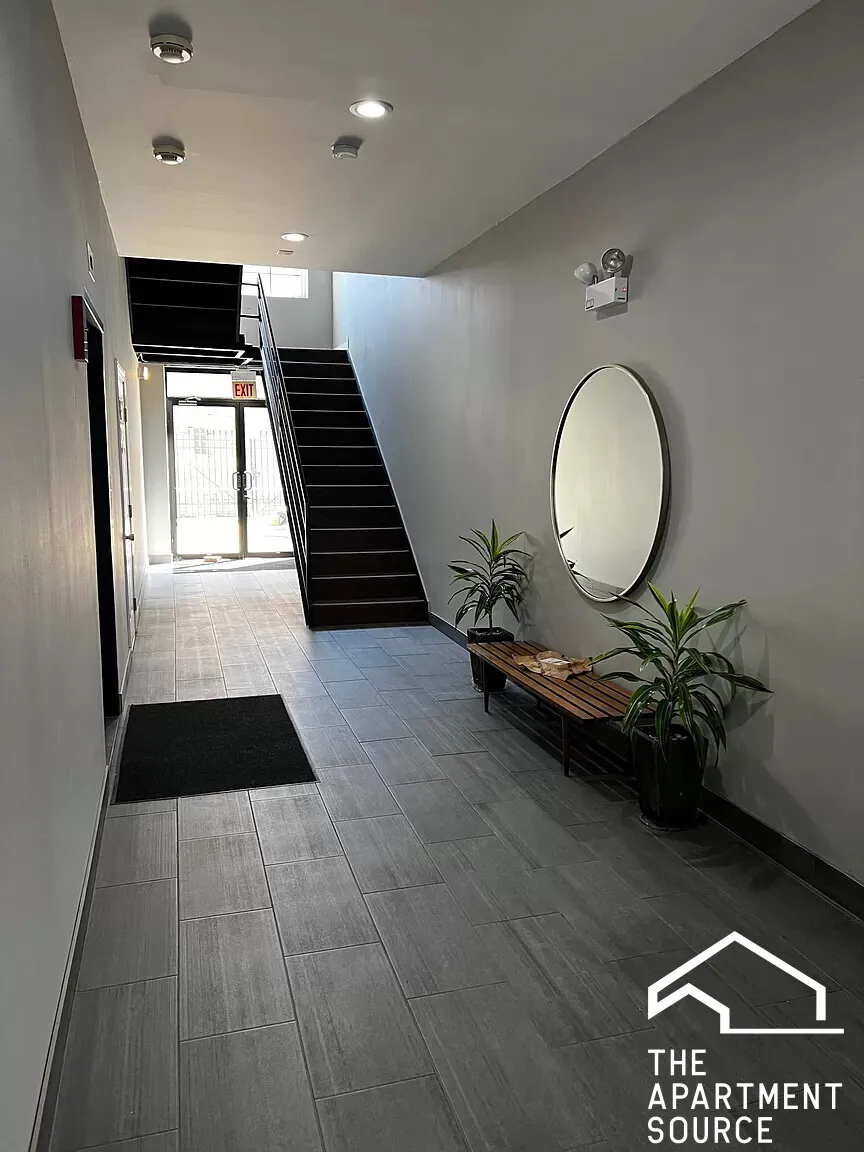 2207 N WESTERN AVE 60647-unit#2D-Chicago-IL