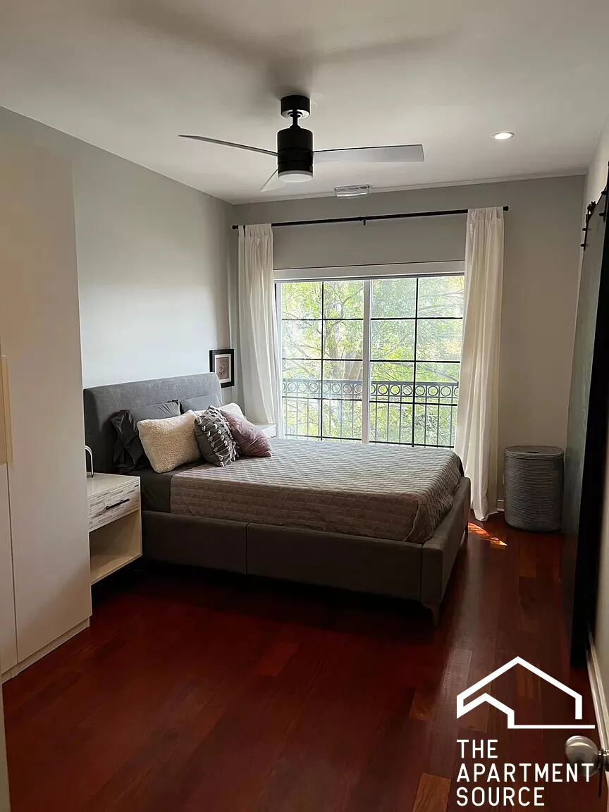 2207 N WESTERN AVE 60647-unit#2D-Chicago-IL