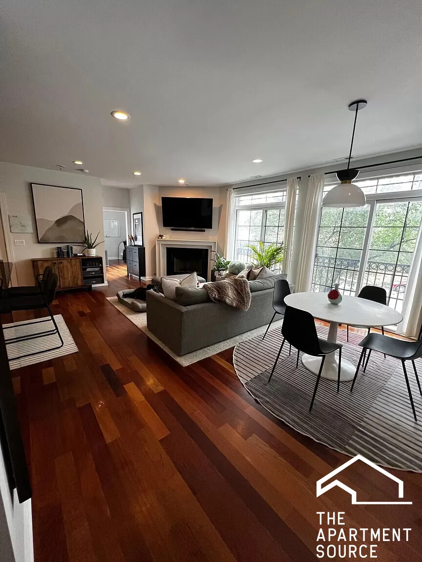 2207 N WESTERN AVE 60647-unit#2D-Chicago-IL