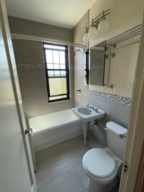 1824 N LINCOLN PARK WEST 60614-unit#A-303-Chicago-IL