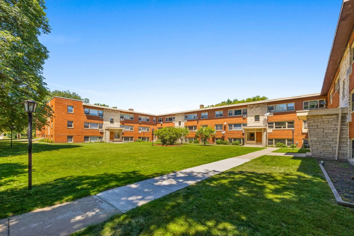 817  SEWARD ST 60202-The Seward Apartments-unit#02-gb-Evanston-IL