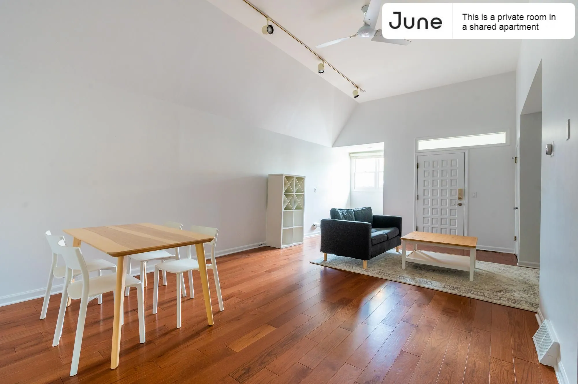 3110 N CLYBOURN AVE 60618-Room For Rent-unit#Apt1-Chicago-IL