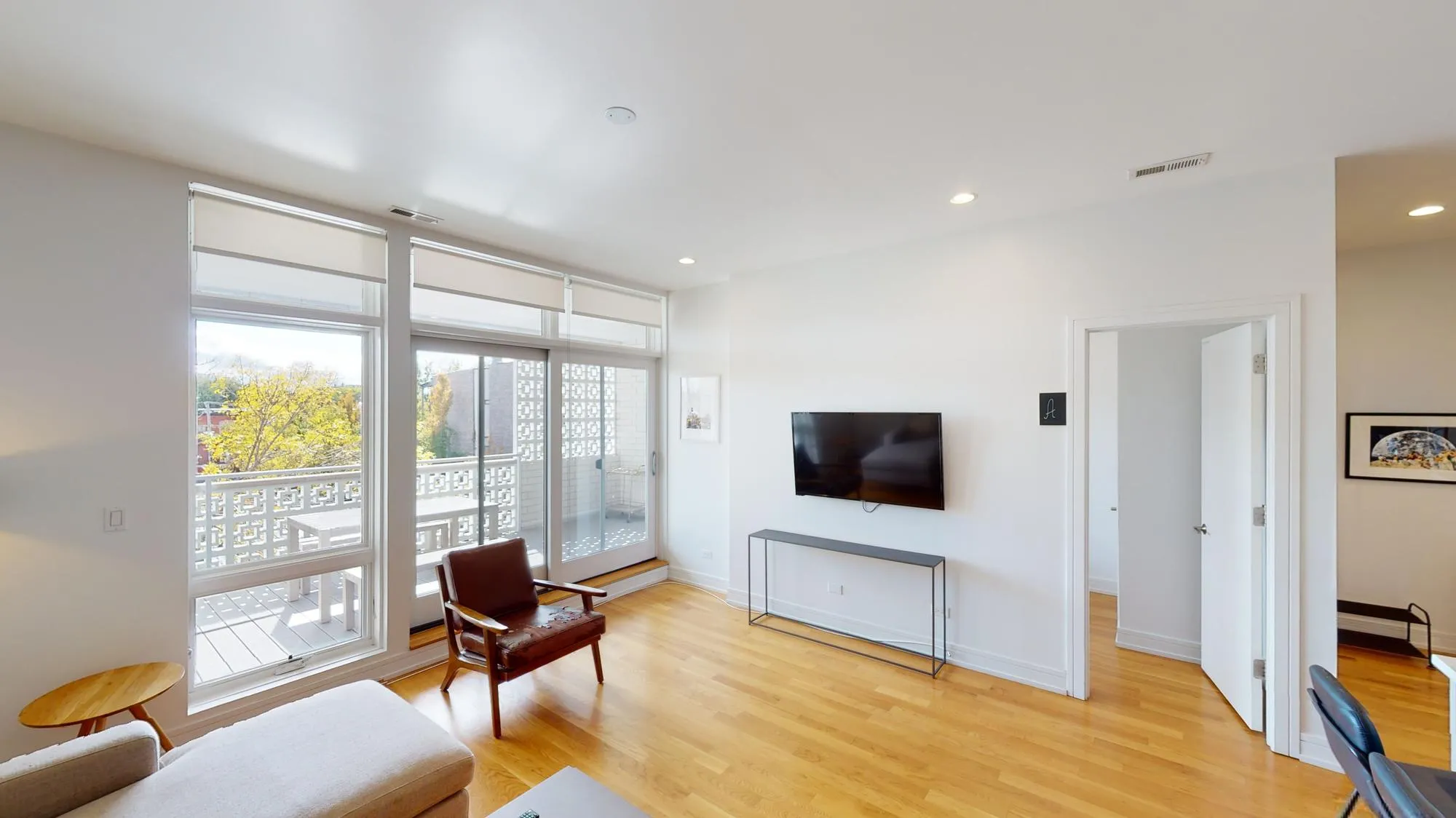 2048 W CHICAGO AVE 60622-unit#03-Chicago-IL