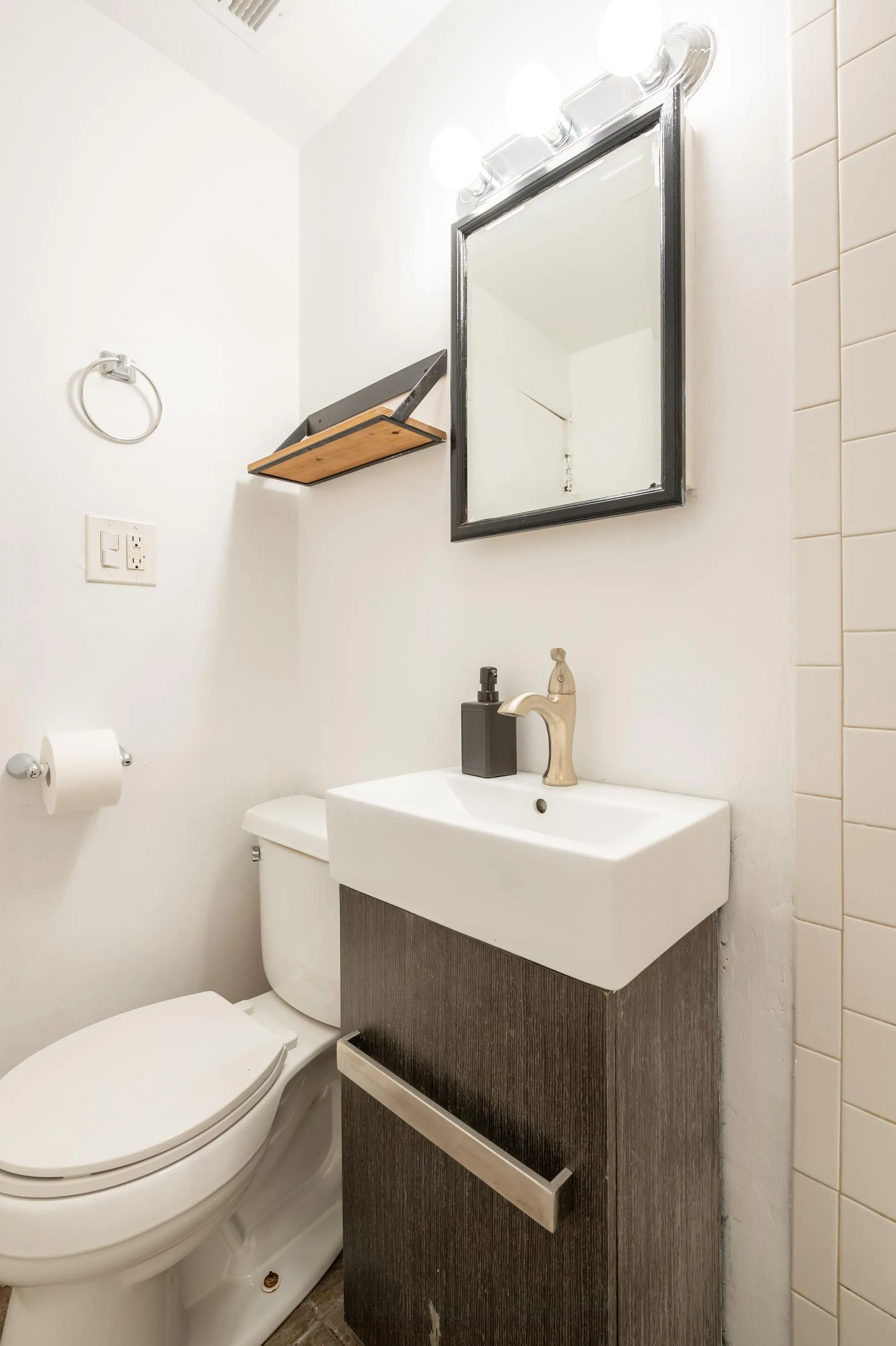 2250 W NORTH AVE 60647-unit#003-Chicago-IL