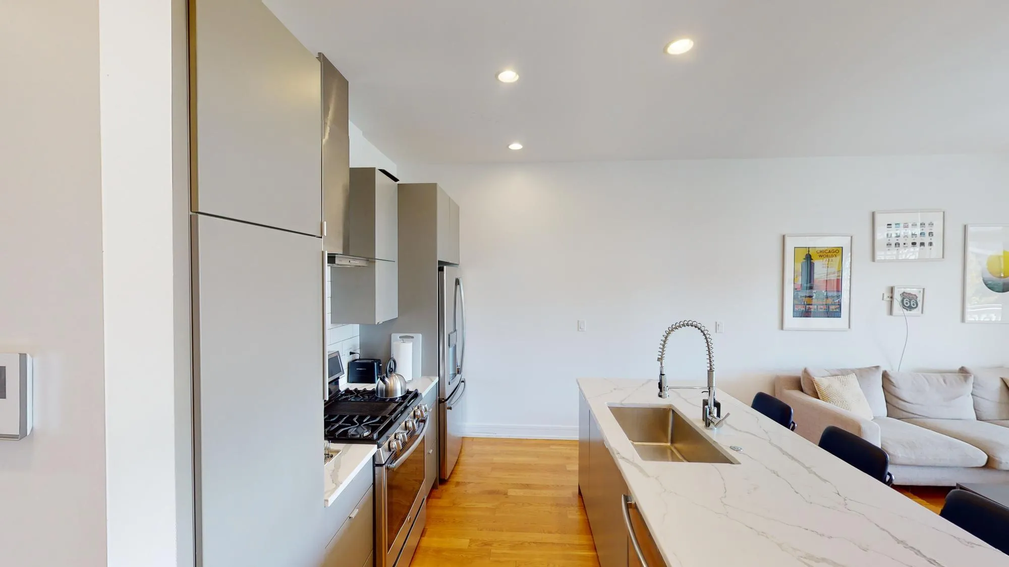 2048 W CHICAGO AVE 60622-unit#03-Chicago-IL