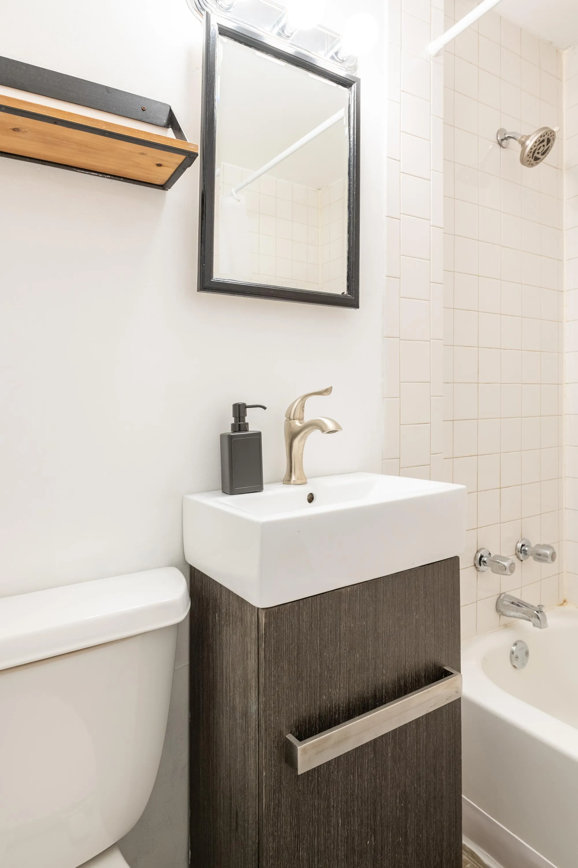 2250 W NORTH AVE 60647-unit#003-Chicago-IL