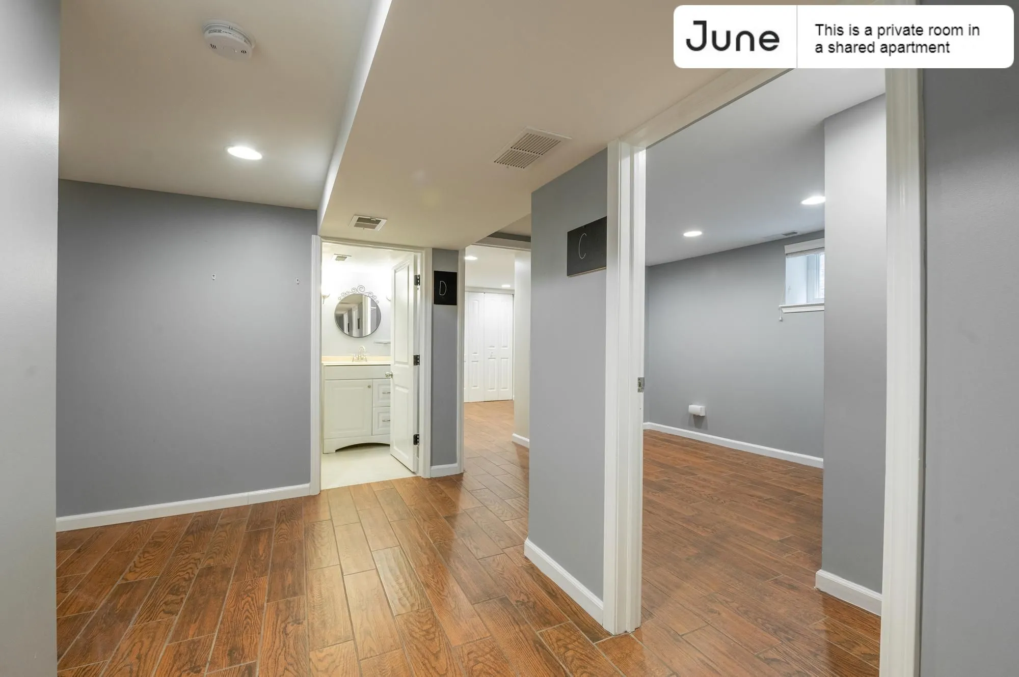 3110 N CLYBOURN AVE 60618-Room For Rent-unit#Apt1-Chicago-IL