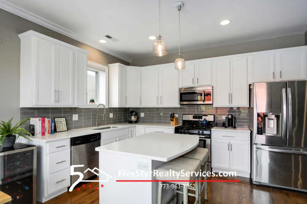 5642 N BROADWAY 60660-unit#02-S-Chicago-IL