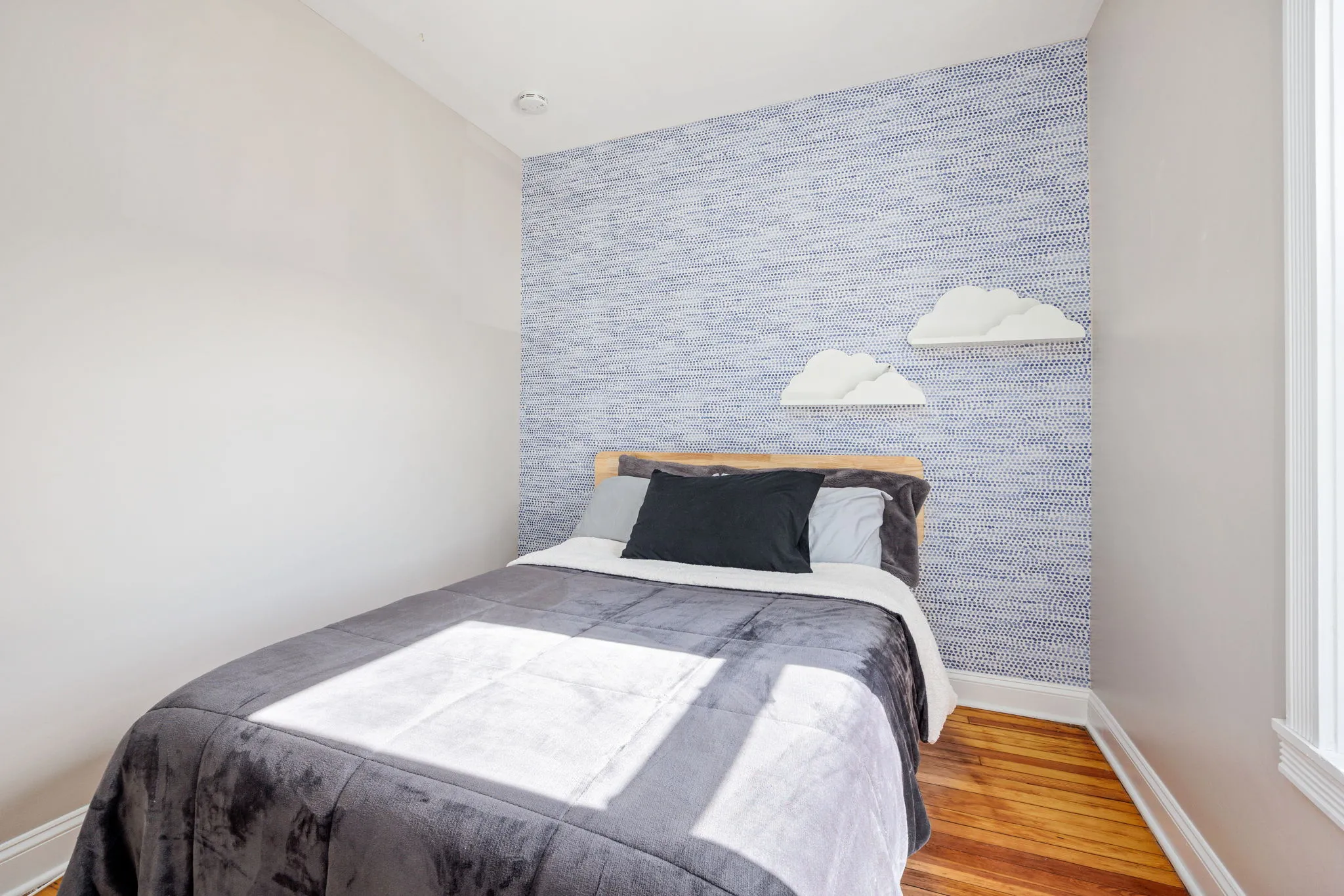 2458 W WINONA ST 60625-unit#02-Chicago-IL