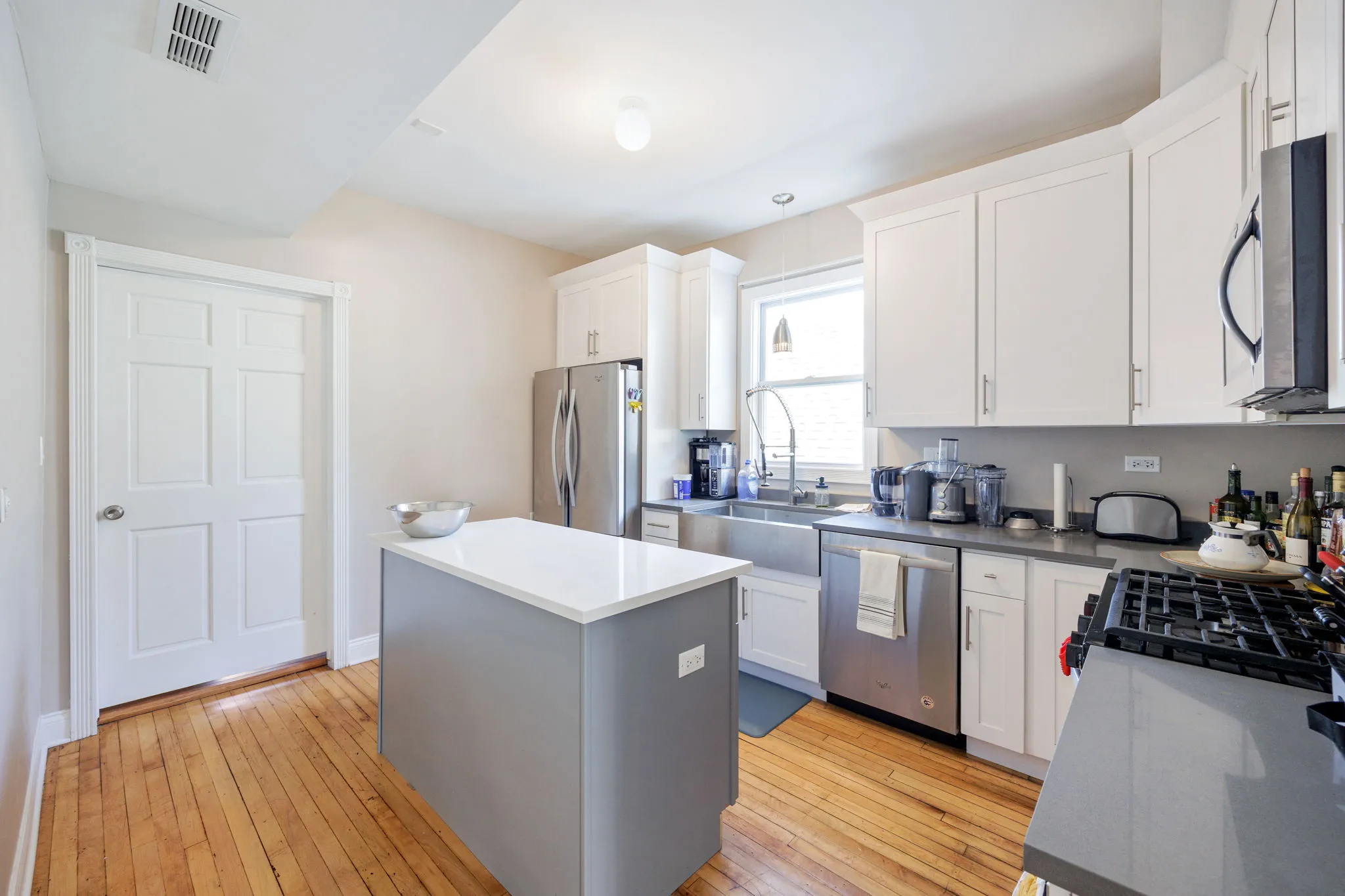 2458 W WINONA ST 60625-unit#02-Chicago-IL