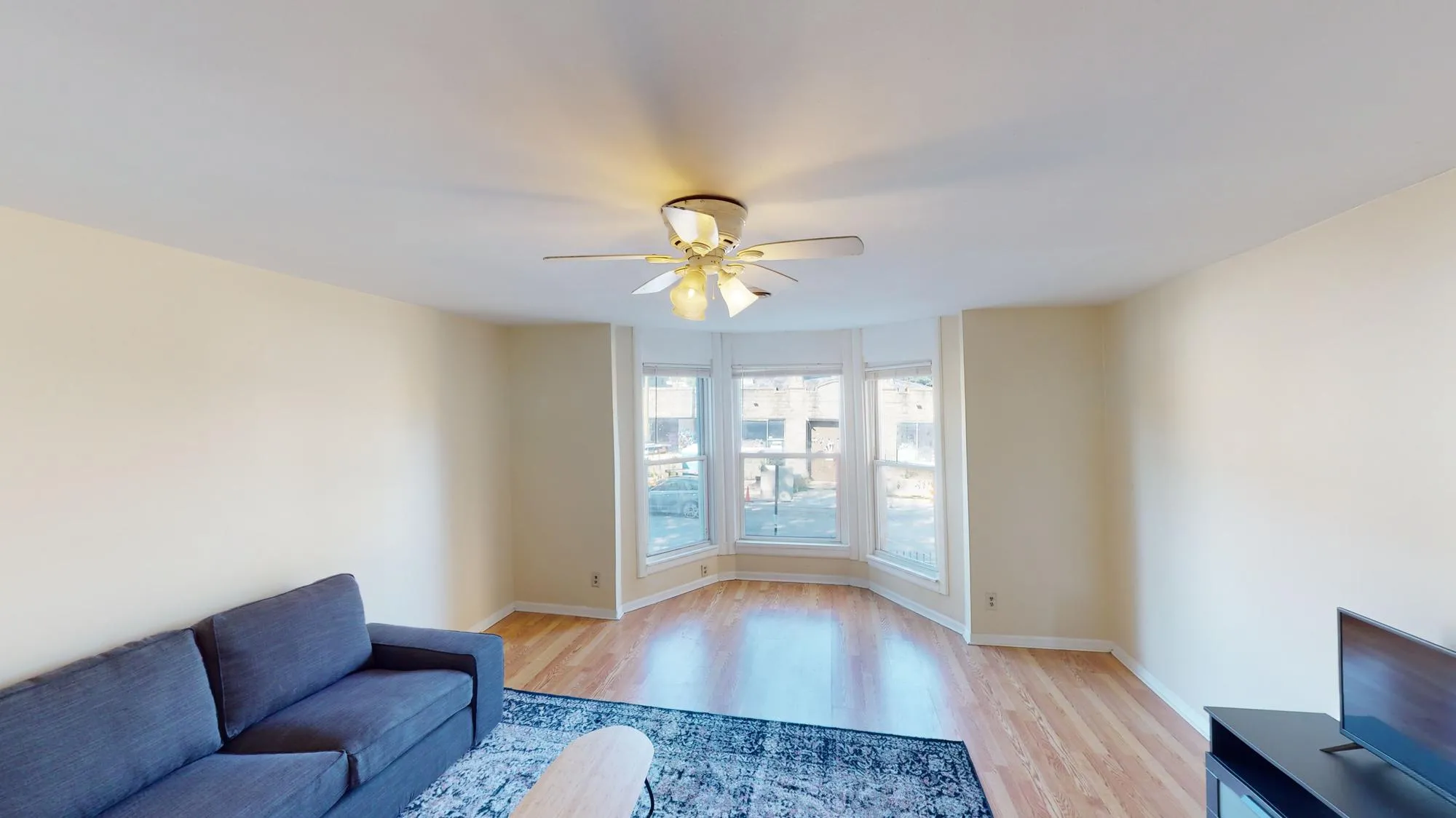 2619 N CALIFORNIA AVE 60647-Room For Rent-unit#002-Chicago-IL