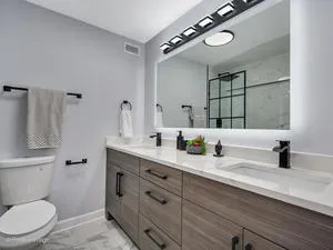 5445 N SHERIDAN RD 60640-unit#3404-Chicago-IL
