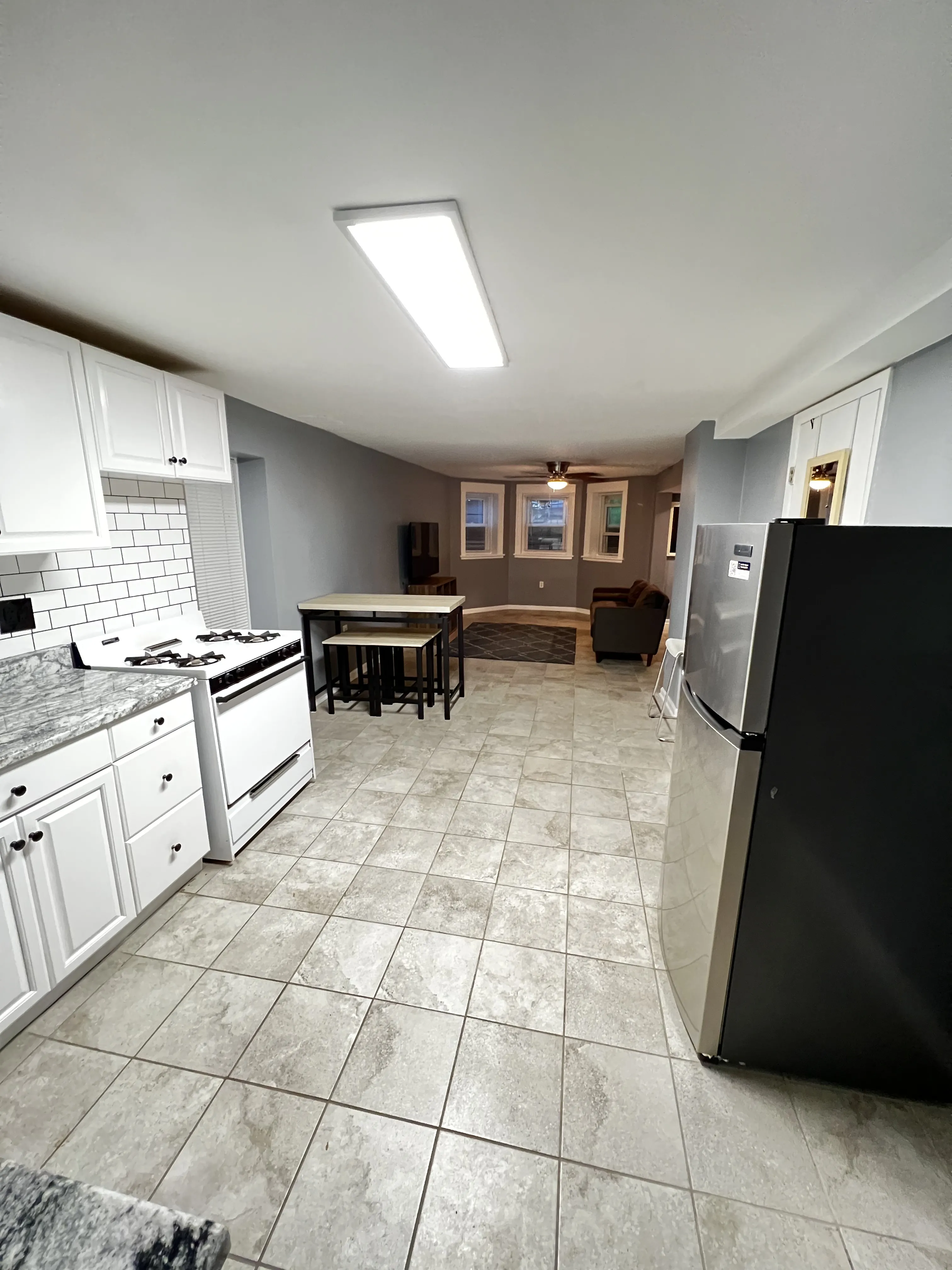2214 W LYNDALE AVE 60647-unit#GRD-Chicago-IL