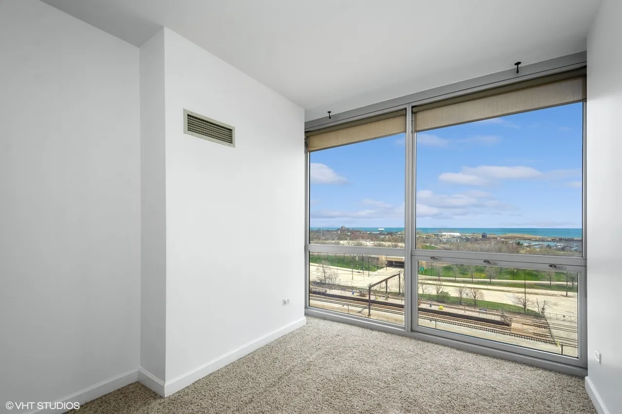 1841 S CALUMET AVE 60616-unit#905-Chicago-IL