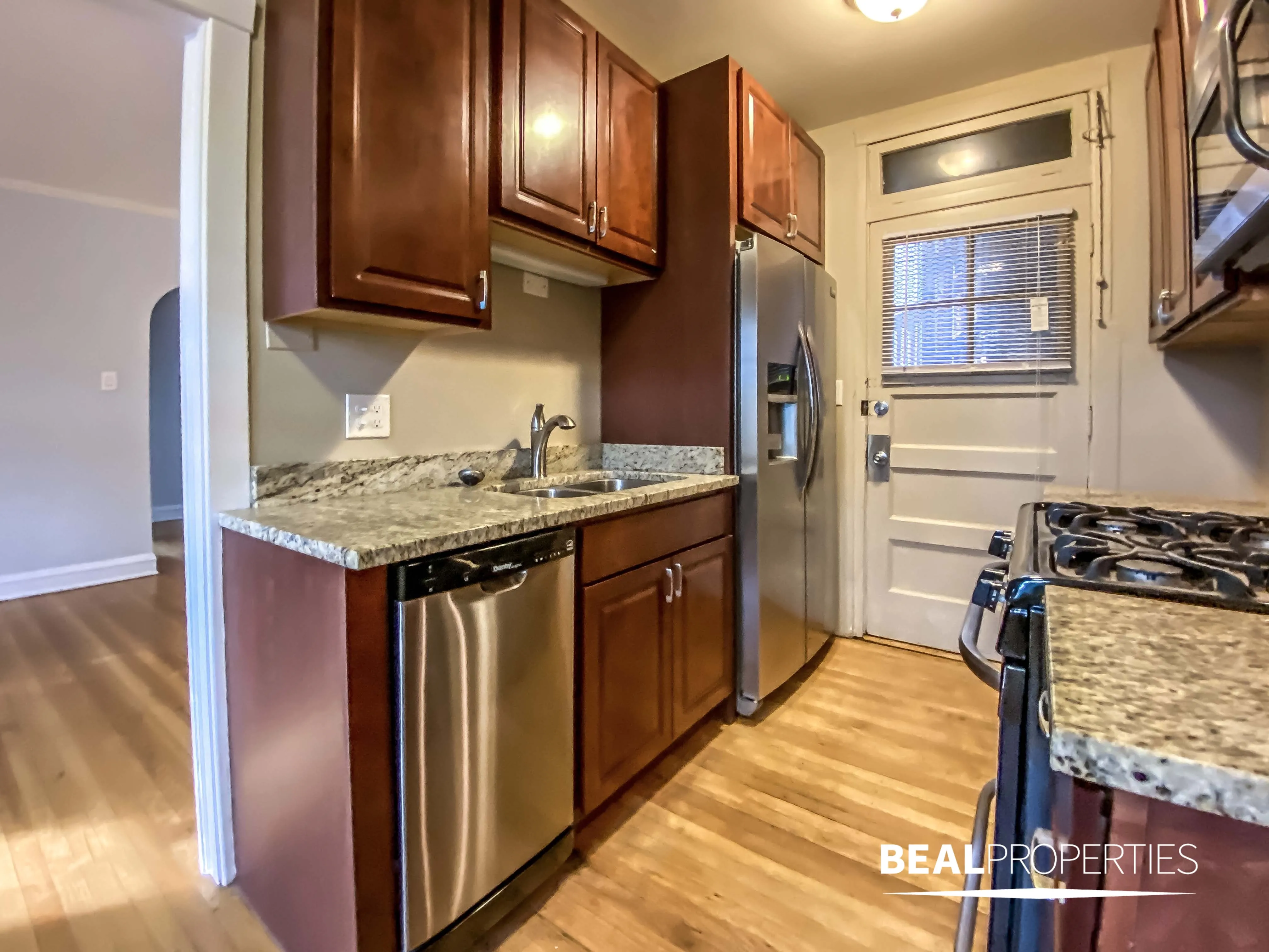 2100 W AINSLIE ST 60625-unit#E-2-Chicago-IL