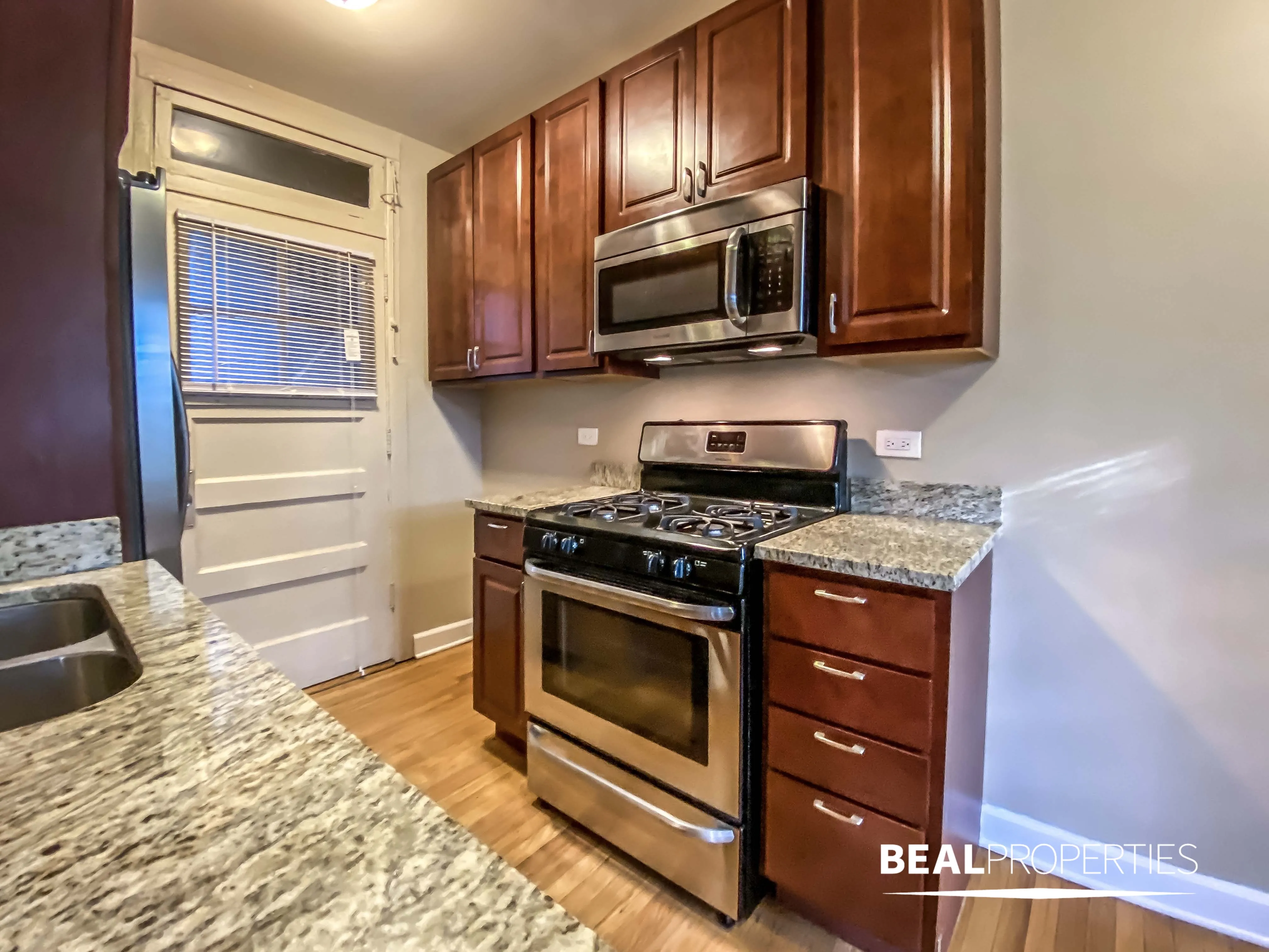 2100 W AINSLIE ST 60625-unit#E-2-Chicago-IL