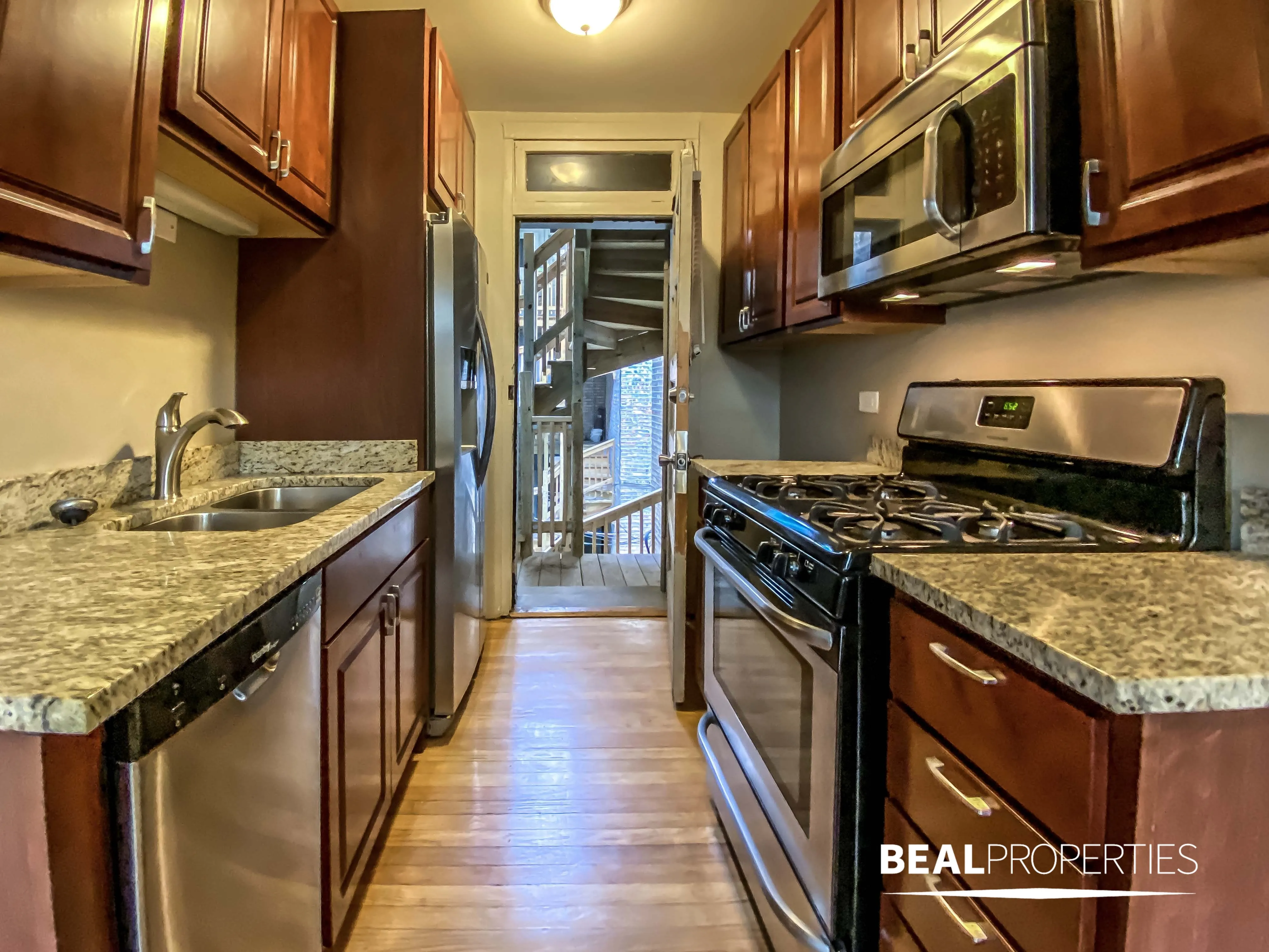2100 W AINSLIE ST 60625-unit#E-2-Chicago-IL