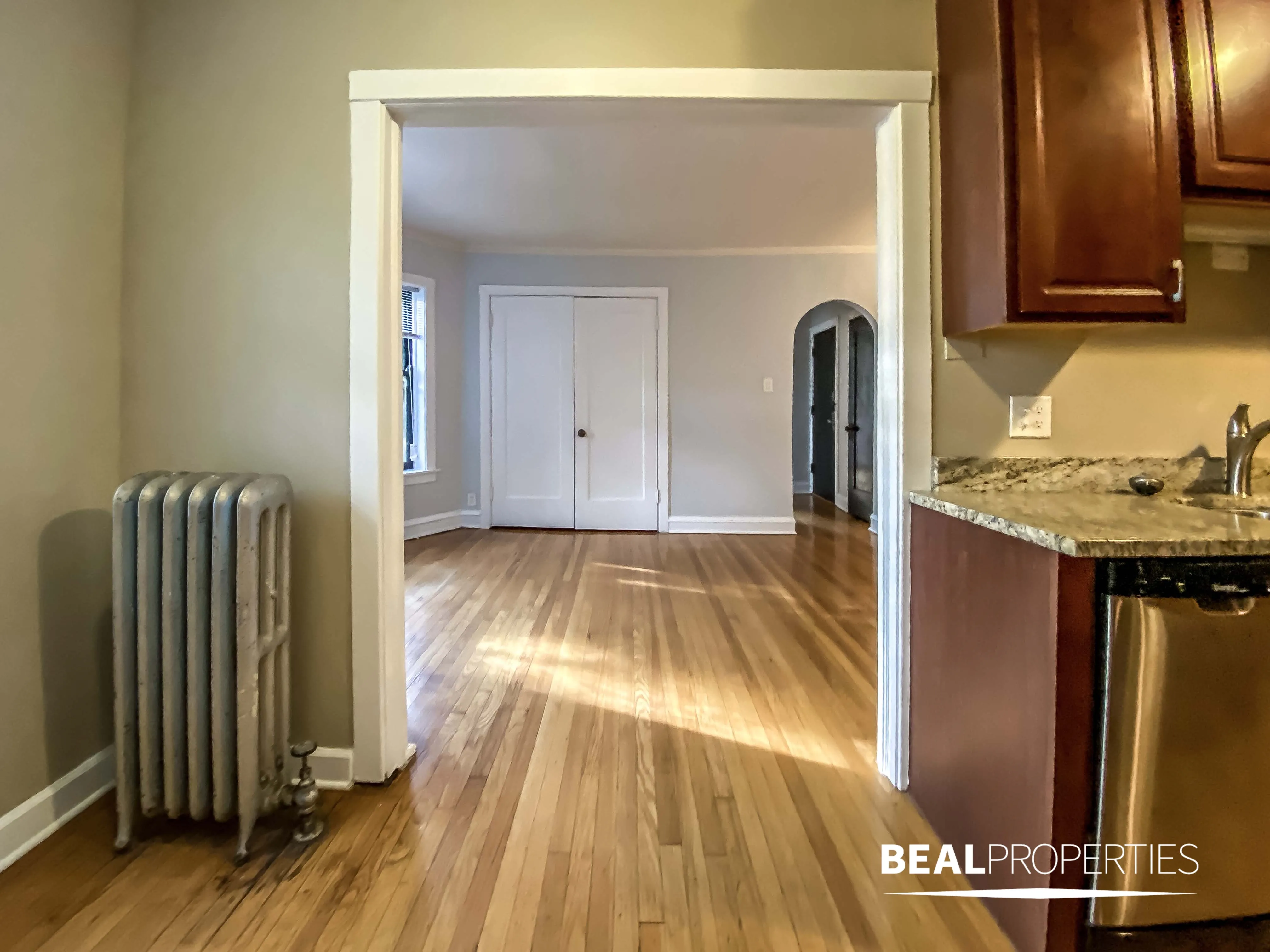 2100 W AINSLIE ST 60625-unit#E-2-Chicago-IL