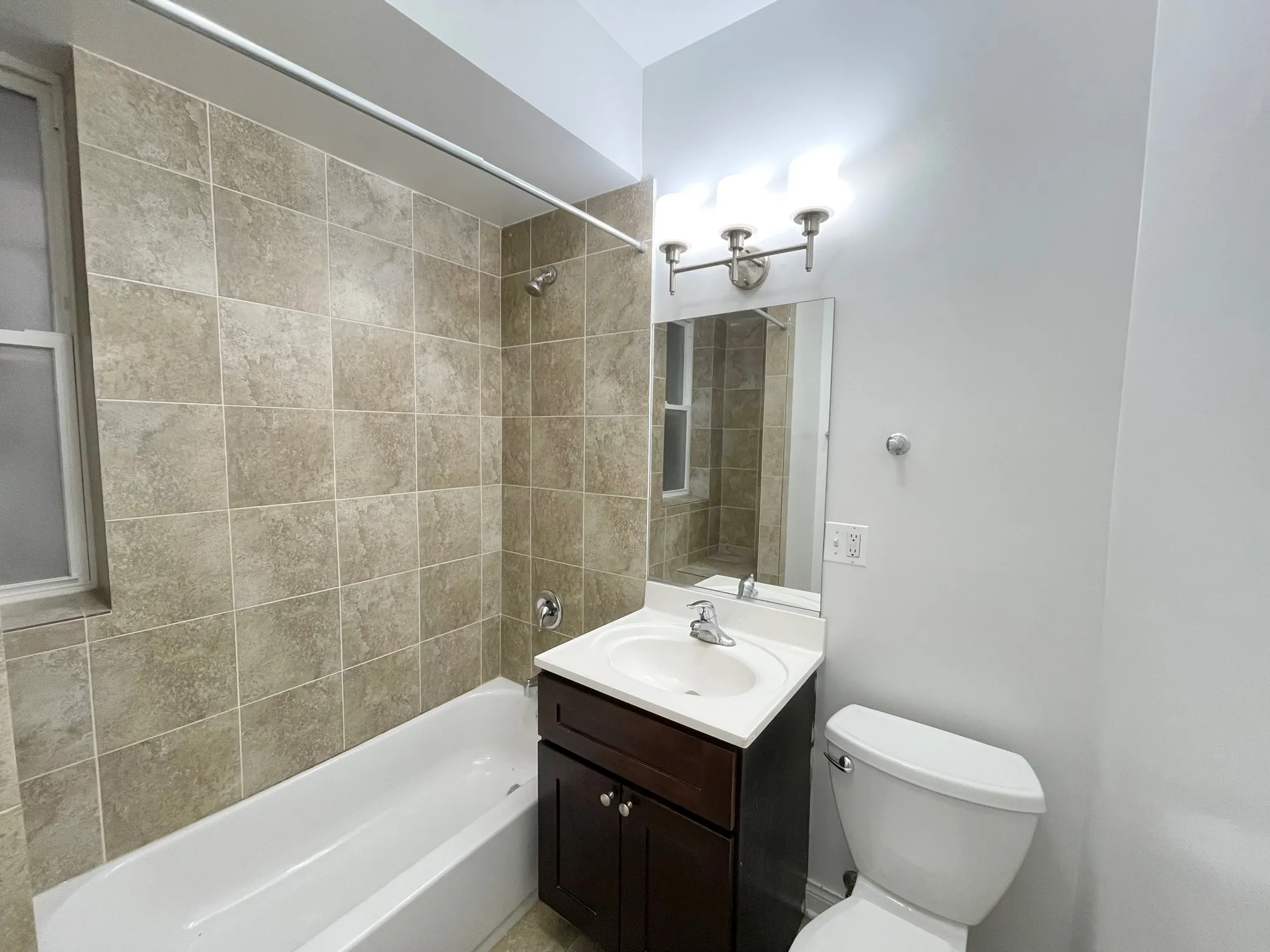 2135 W AINSLIE ST 60625-unit#001-Chicago-IL