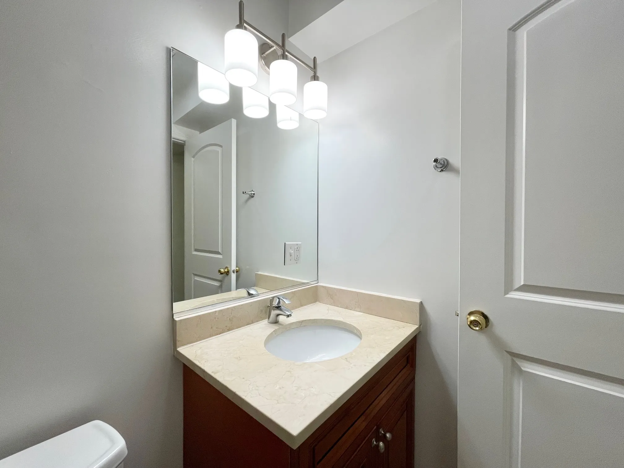 2135 W AINSLIE ST 60625-unit#001-Chicago-IL