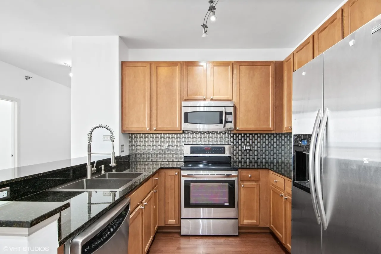 1841 S CALUMET AVE 60616-unit#905-Chicago-IL