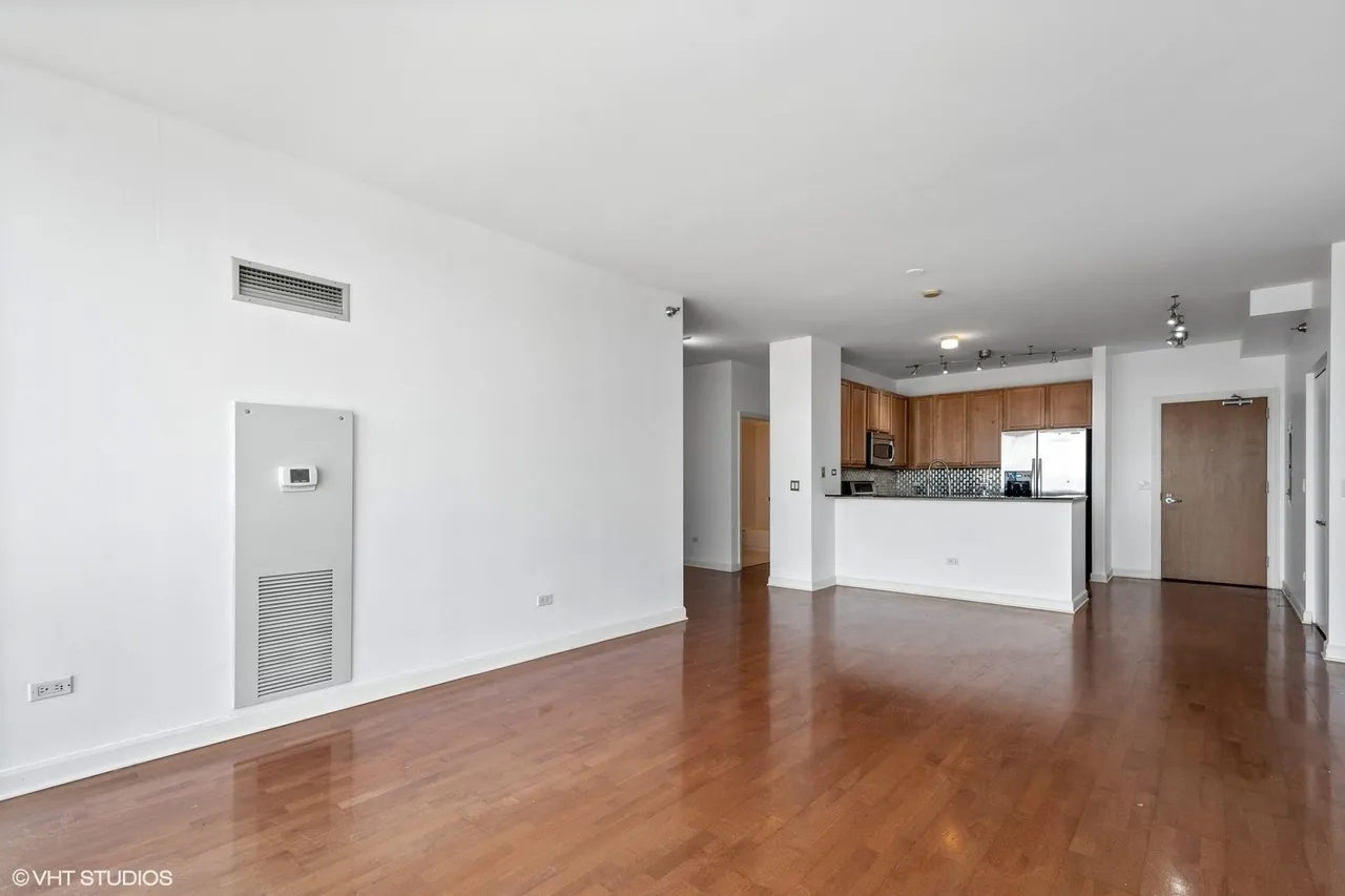 1841 S CALUMET AVE 60616-unit#905-Chicago-IL