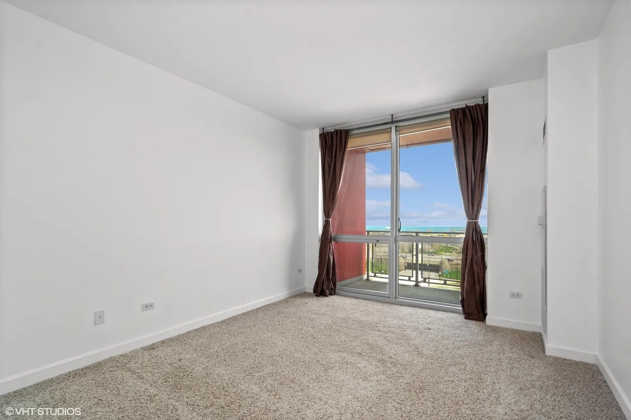 1841 S CALUMET AVE 60616-unit#905-Chicago-IL