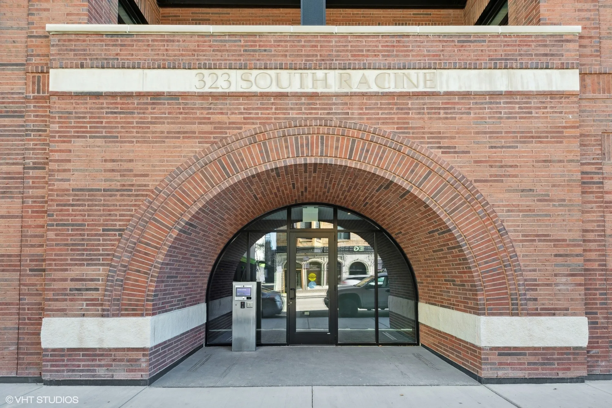 323 S RACINE AVE 60607- CA6-unit#6A-Chicago-IL