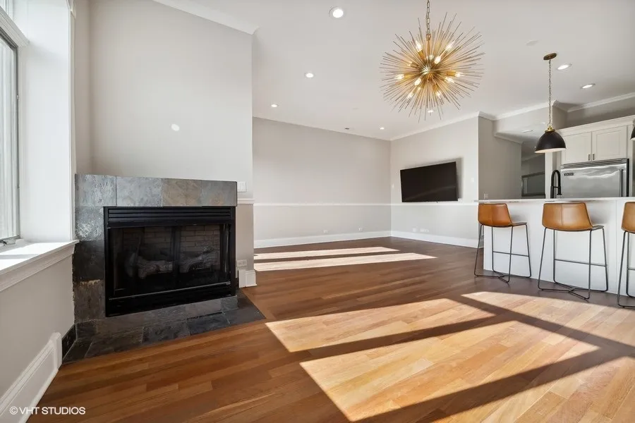 1154 W DIVERSEY PKWY 60614-unit#42-Chicago-IL