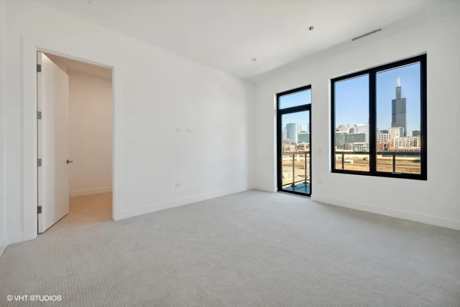 323 S RACINE AVE 60607- CA6-unit#6A-Chicago-IL