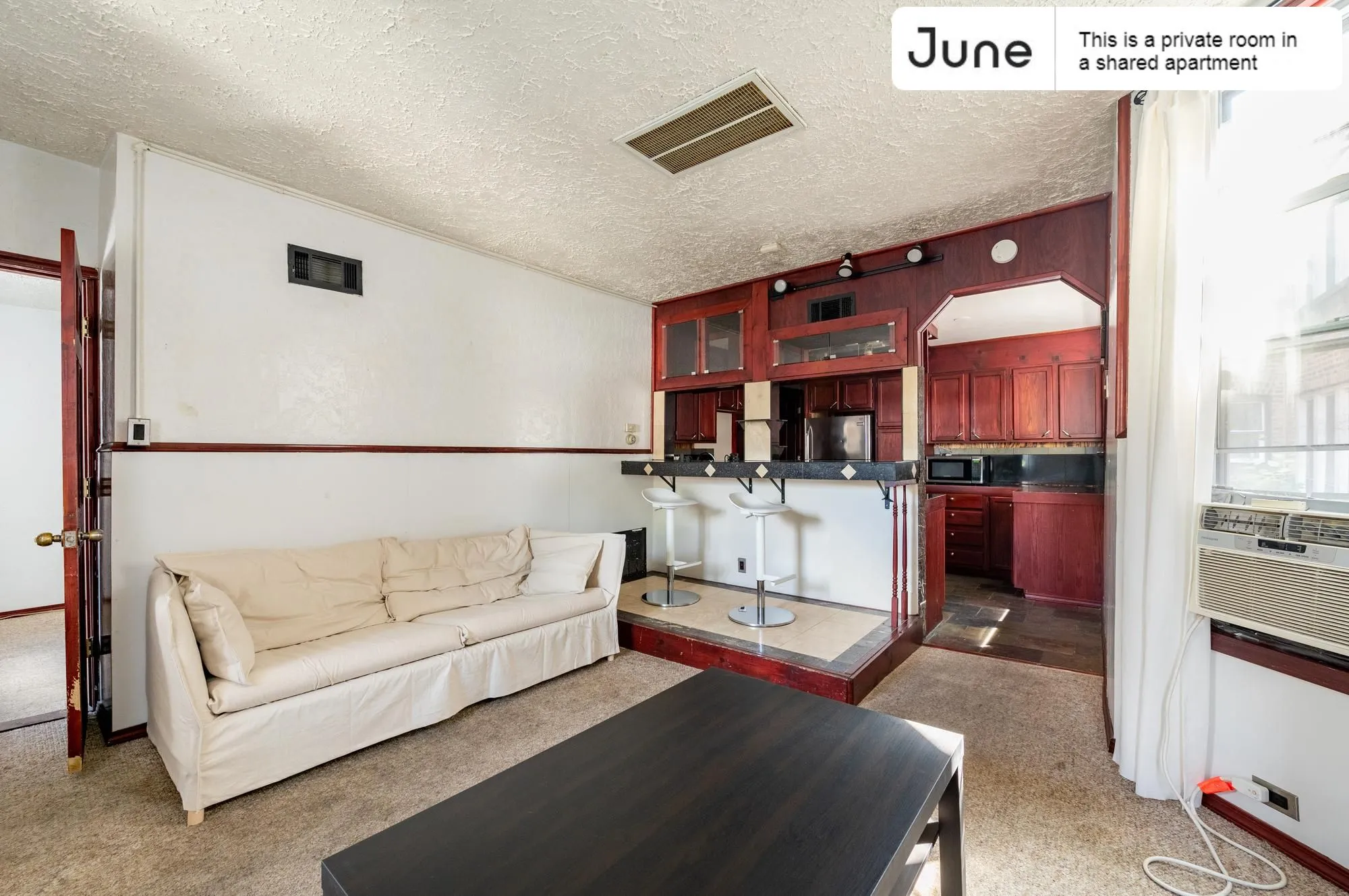 3922 N ASHLAND AVE 60613-Room For Rent-unit#002r-Chicago-IL