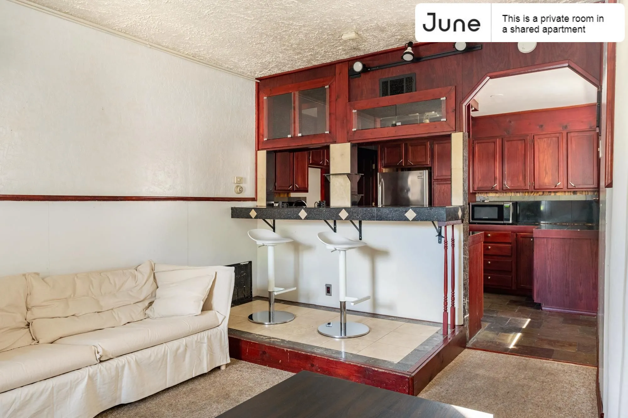 3922 N ASHLAND AVE 60613-Room For Rent-unit#002r-Chicago-IL