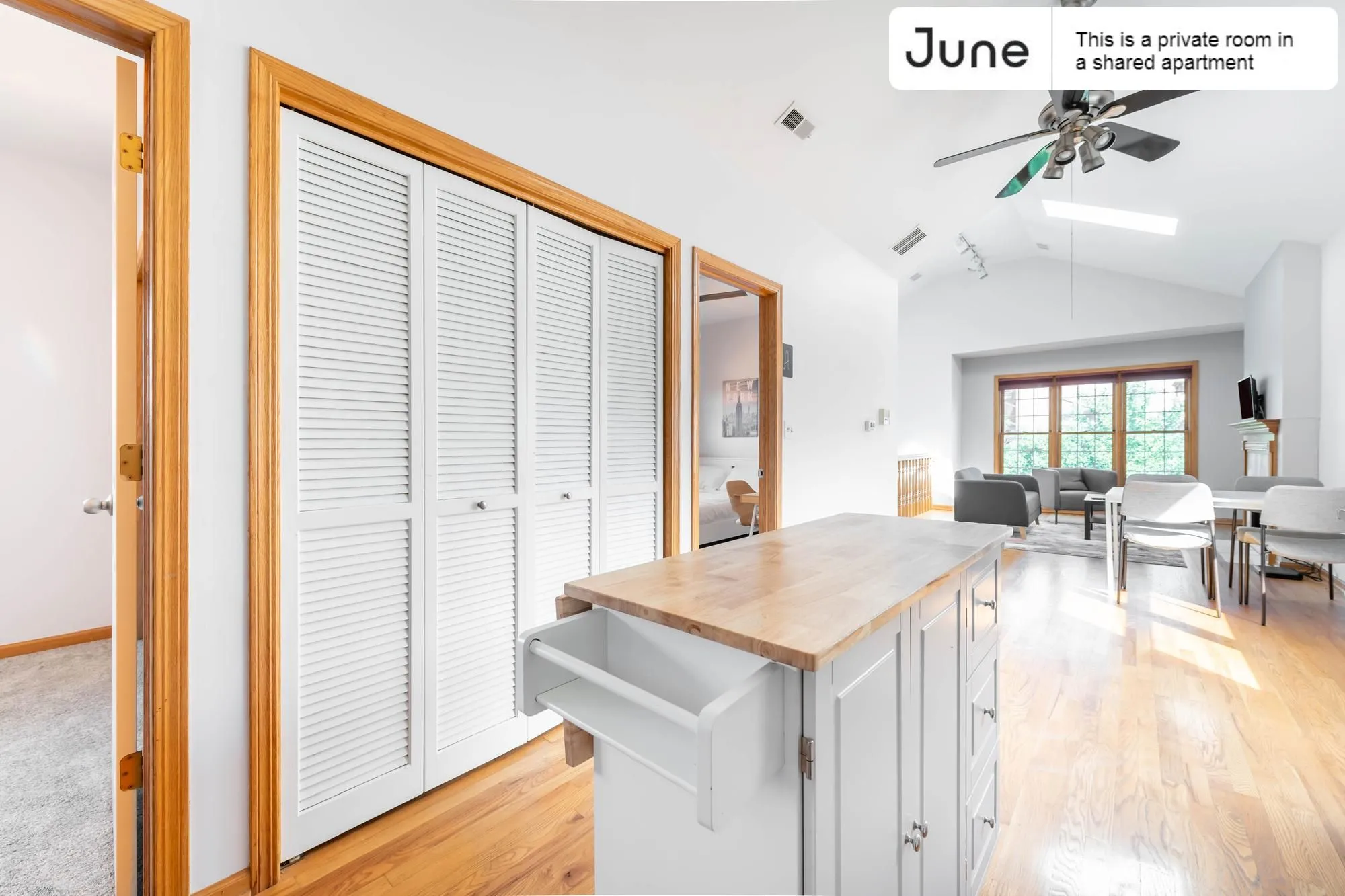 1359 W HUBBARD ST 60642-Room For Rent-unit#003-Chicago-IL