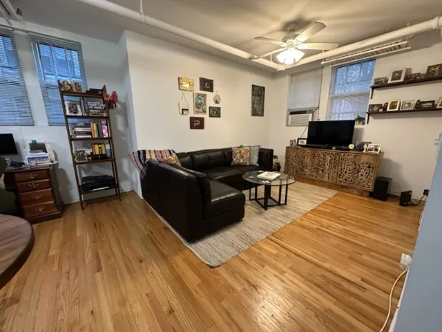 1331 W ADDISON ST 60613-unit#GDN-Chicago-IL