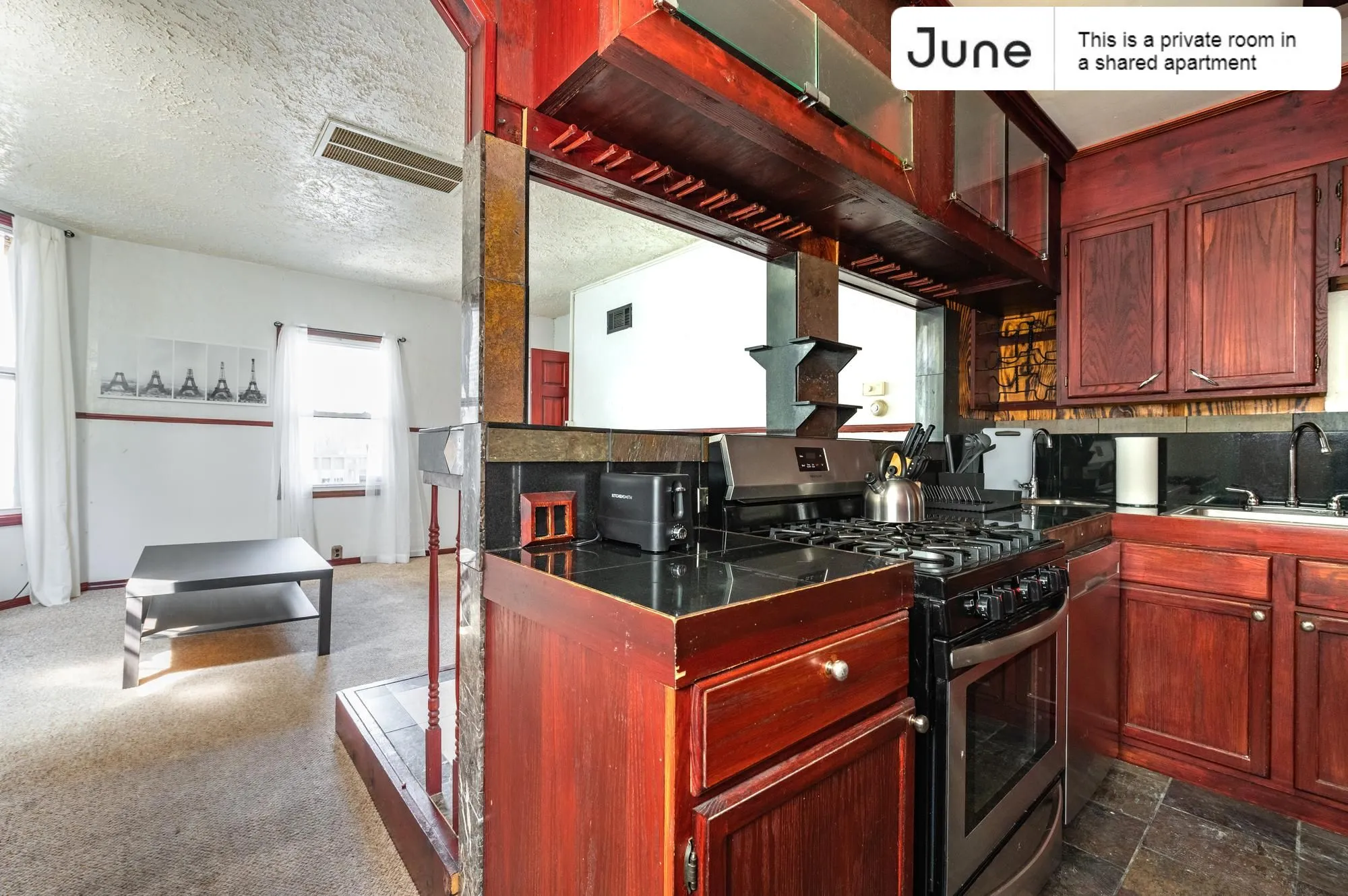 3922 N ASHLAND AVE 60613-Room For Rent-unit#002r-Chicago-IL