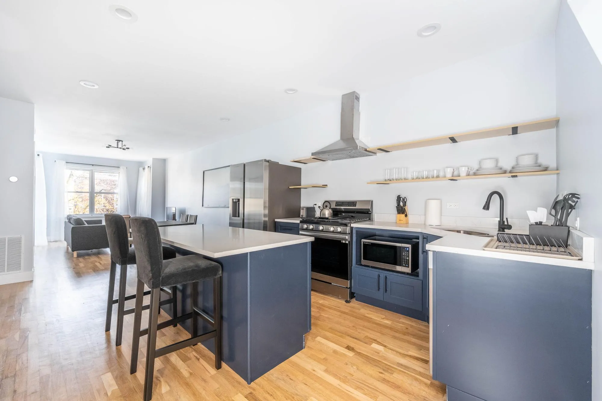 1626 N WASHTENAW AVE 60647-unit#2-F-Chicago-IL