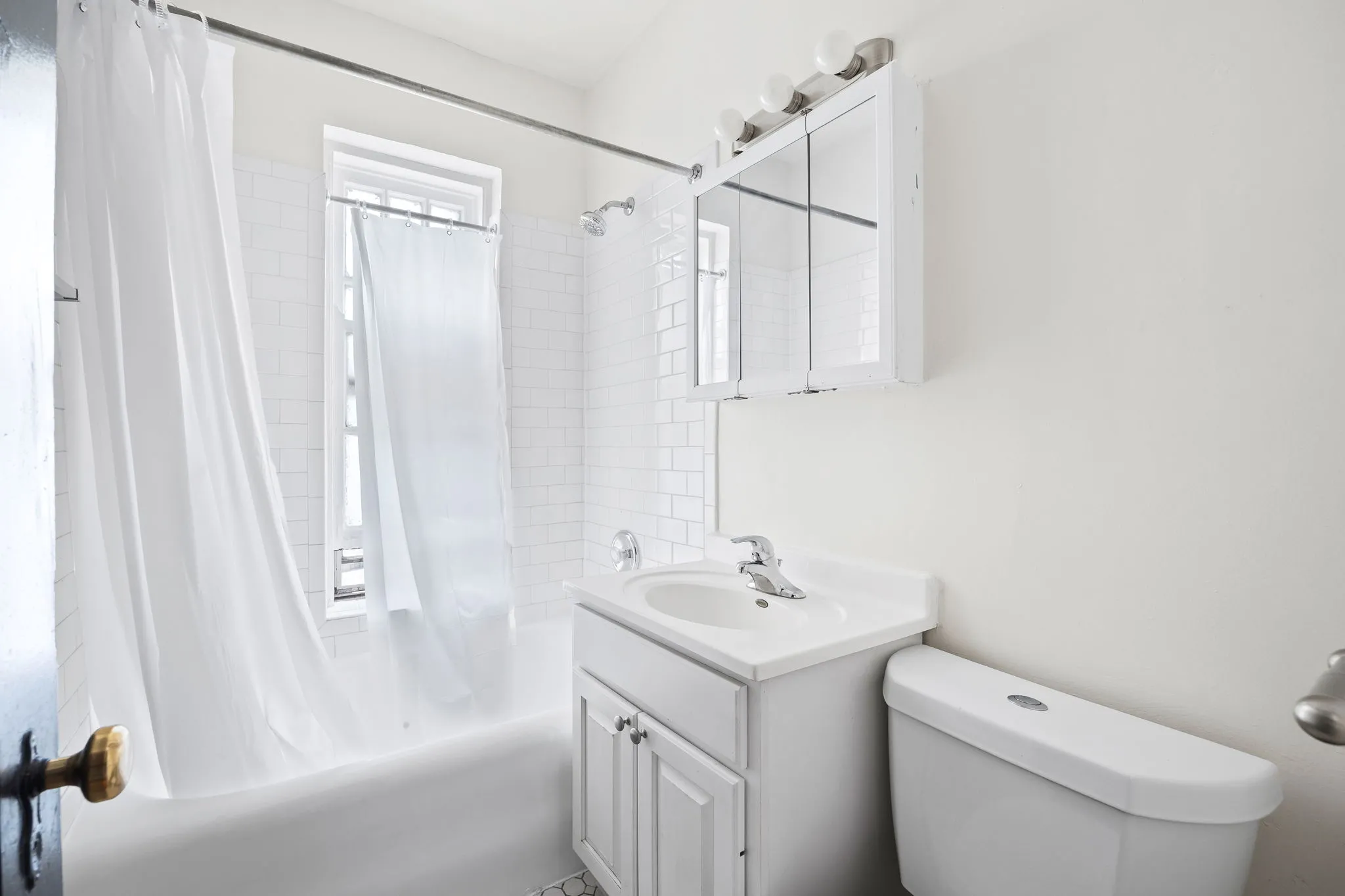 4423 N SHERIDAN RD 60640-The Sheridan North Apts-unit#ST-Chicago-IL