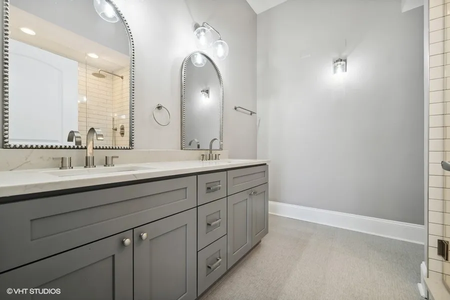 1154 W DIVERSEY PKWY 60614-unit#42-Chicago-IL