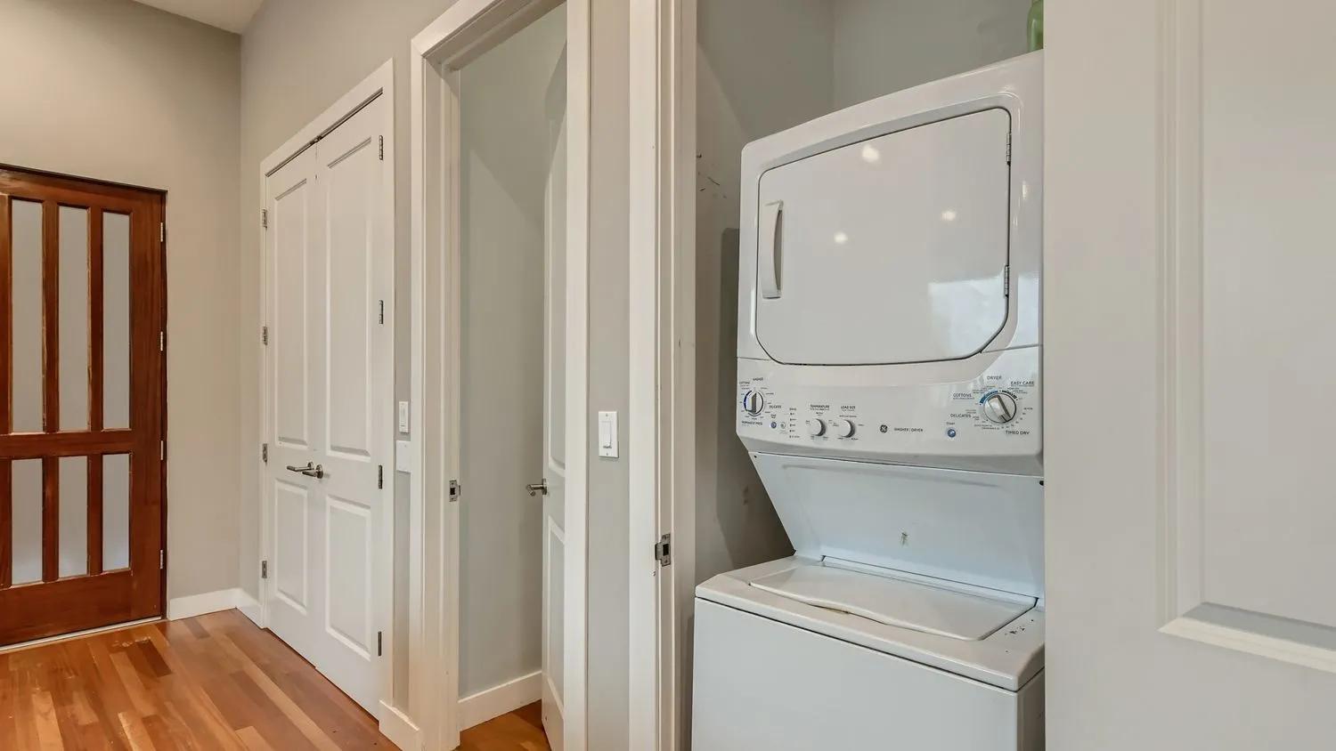 1555 W PEARSON ST 60642-unit#Apt A-Chicago-IL