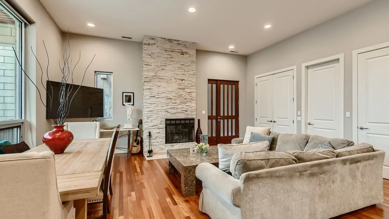 1555 W PEARSON ST 60642-unit#Apt A-Chicago-IL